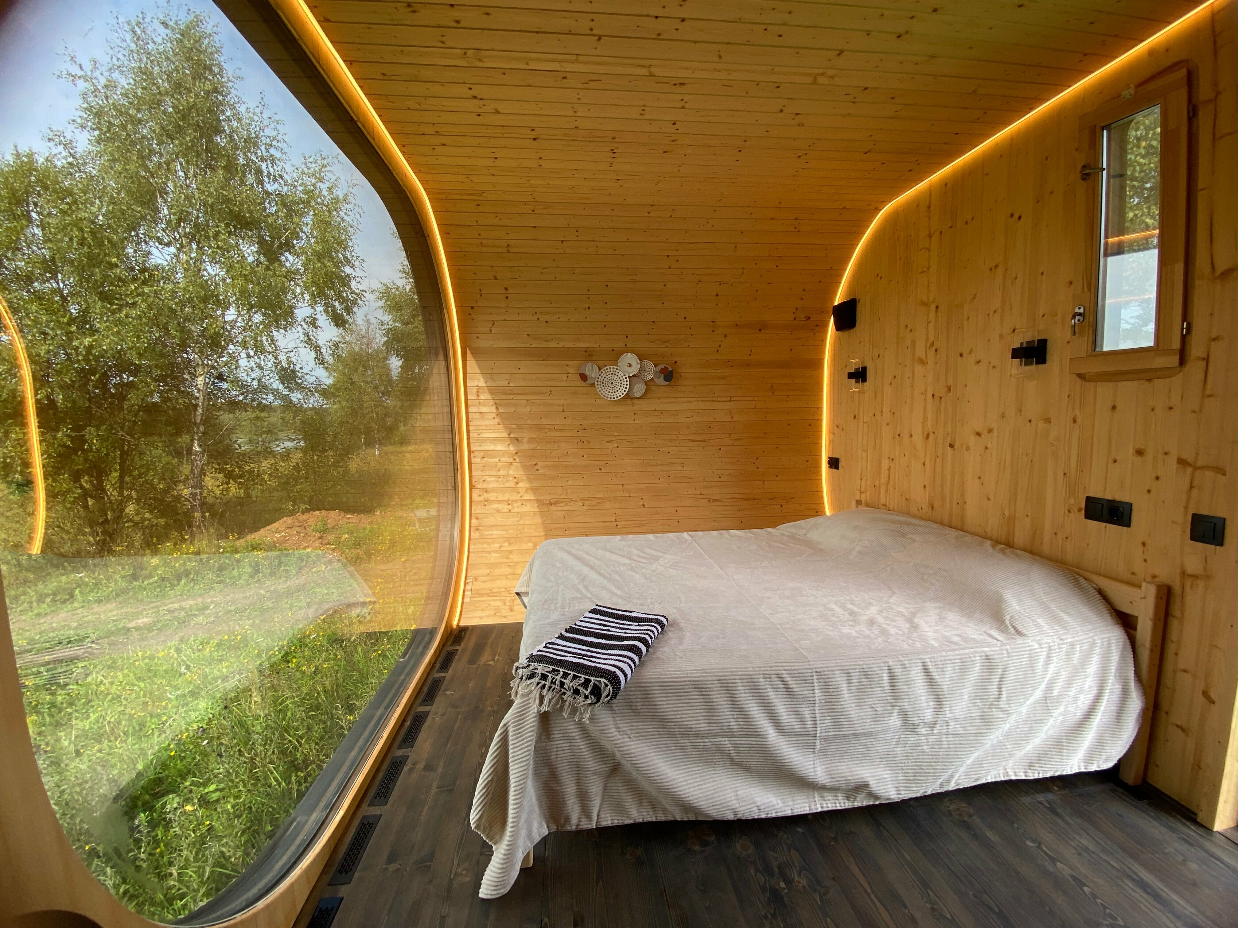 Номер-студия с видом на озеро