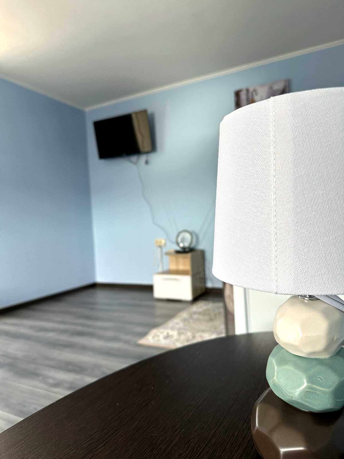 Односпальная кровать в общем номере