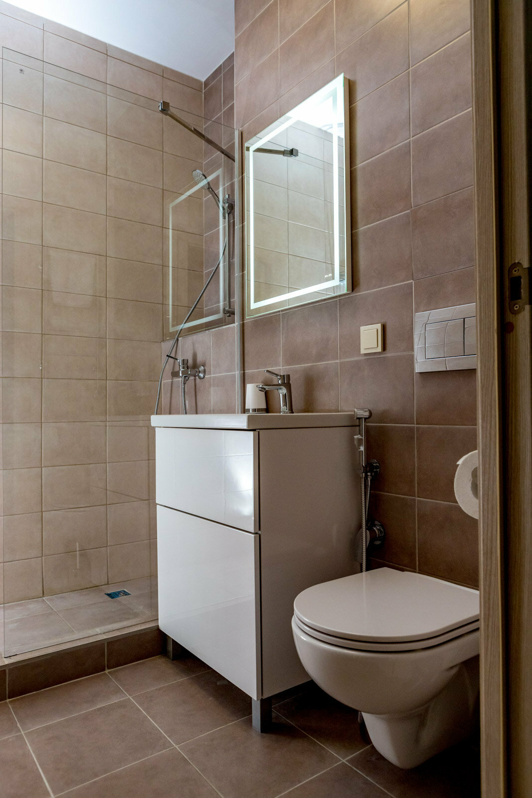 Двухместный номер с 1 кроватью или 2 отдельными кроватями и дополнительной кроватью