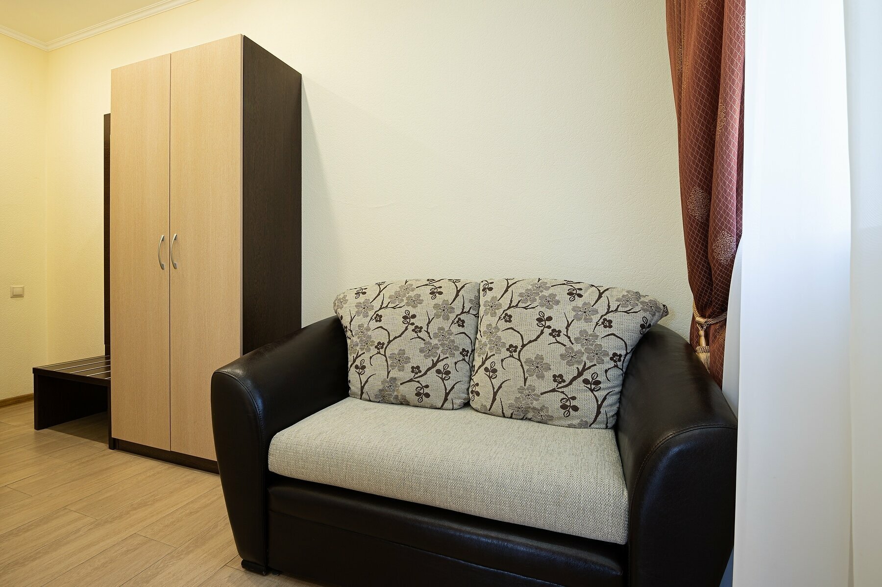 Трехместный номер с балконом