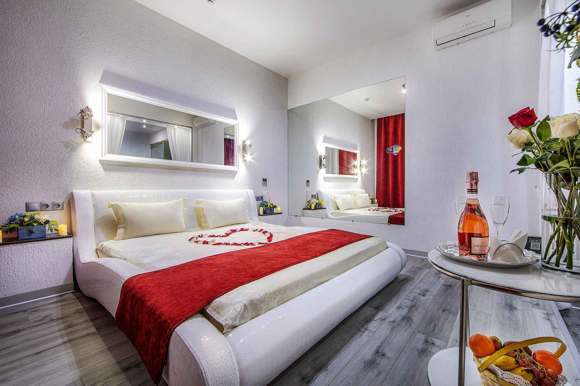 Двухместный номер с 1 кроватью с ванной (только для взрослых)