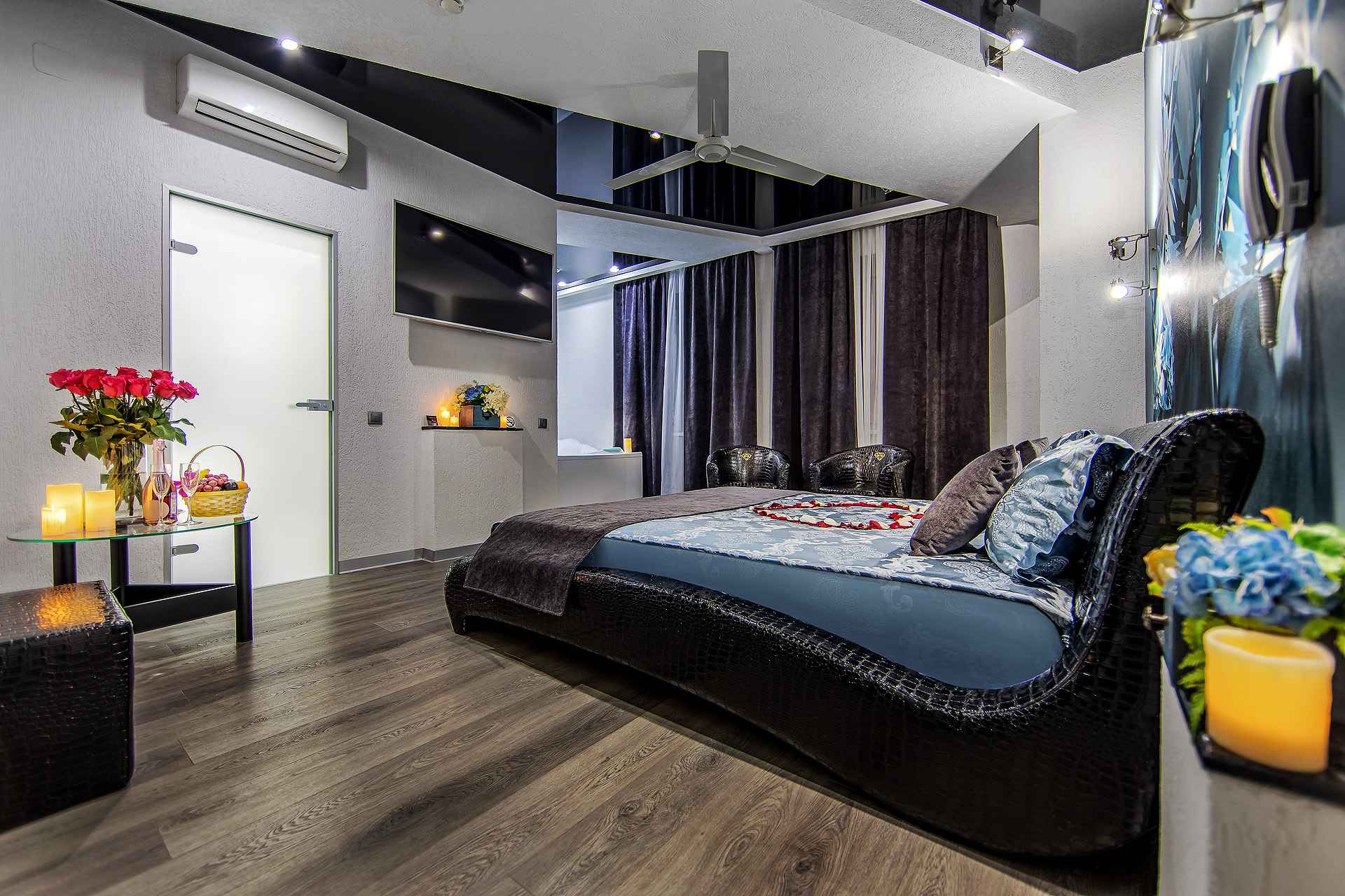 Двухместный номер с 1 кроватью с ванной (только для взрослых)