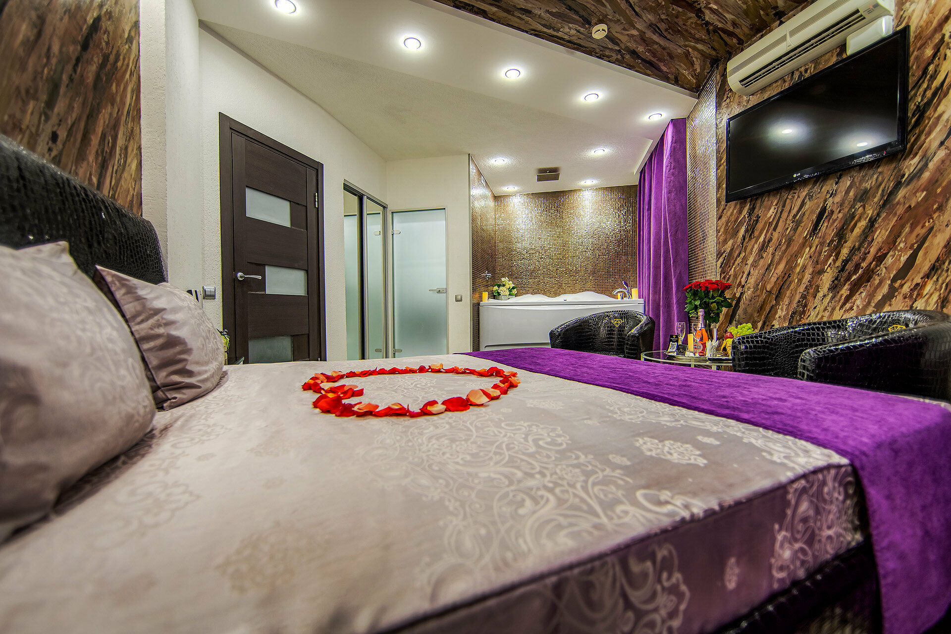 Улучшенный номер с ванной (только для взрослых)