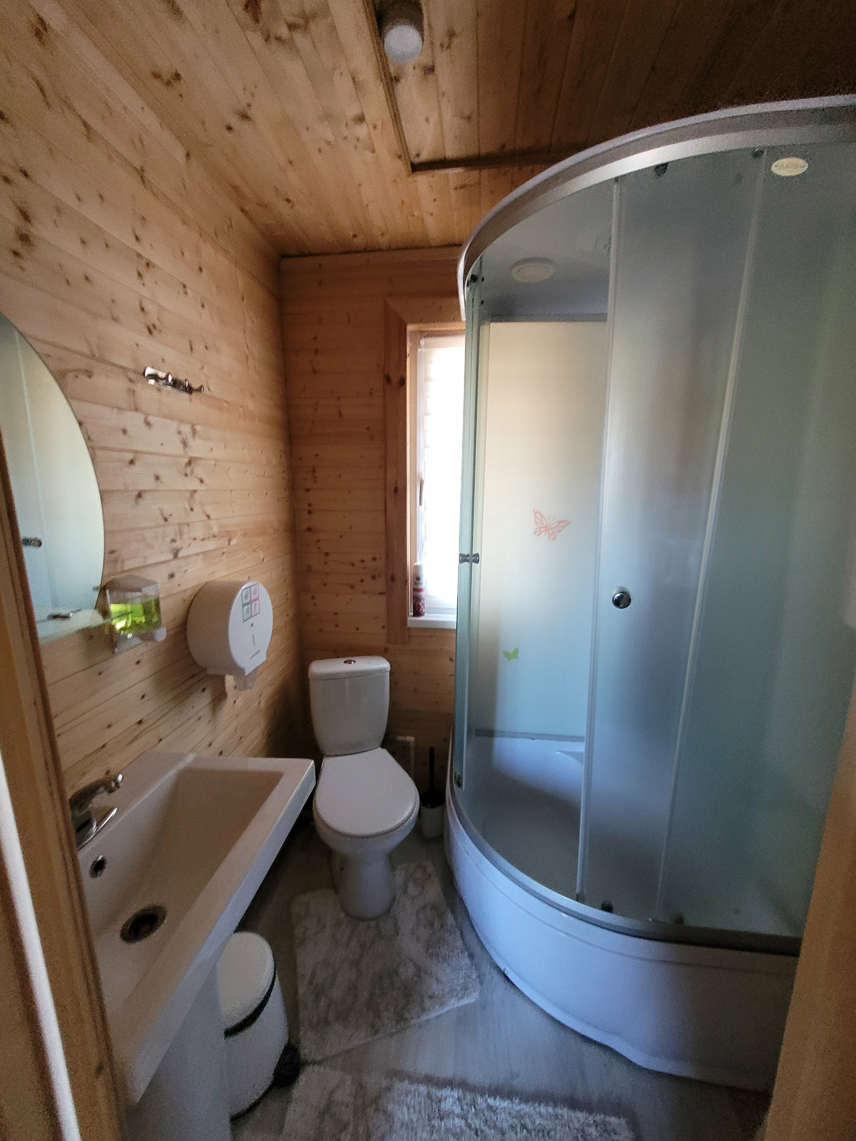 Четырехместный номер с видом на горы