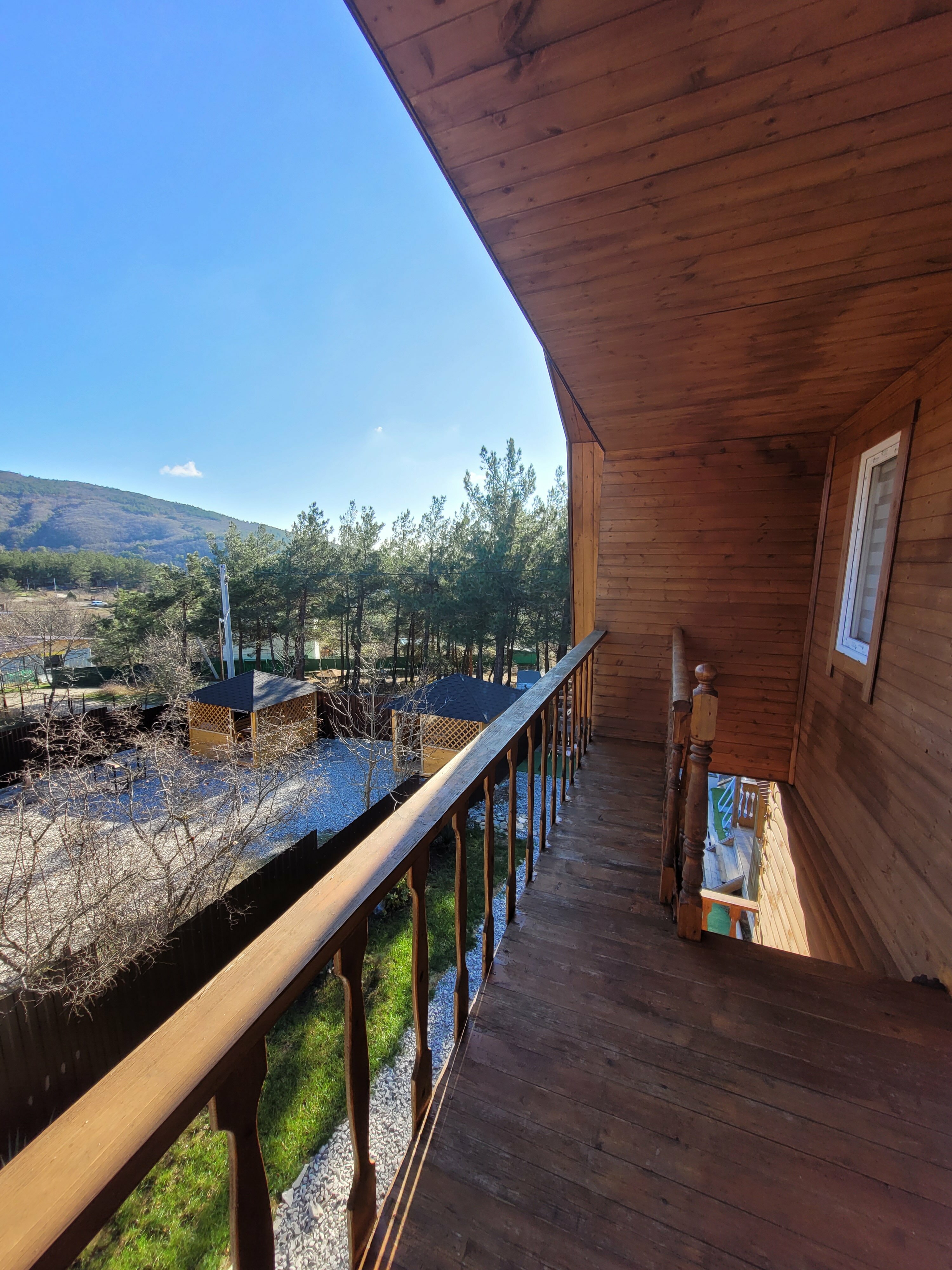 Четырехместный номер с видом на горы