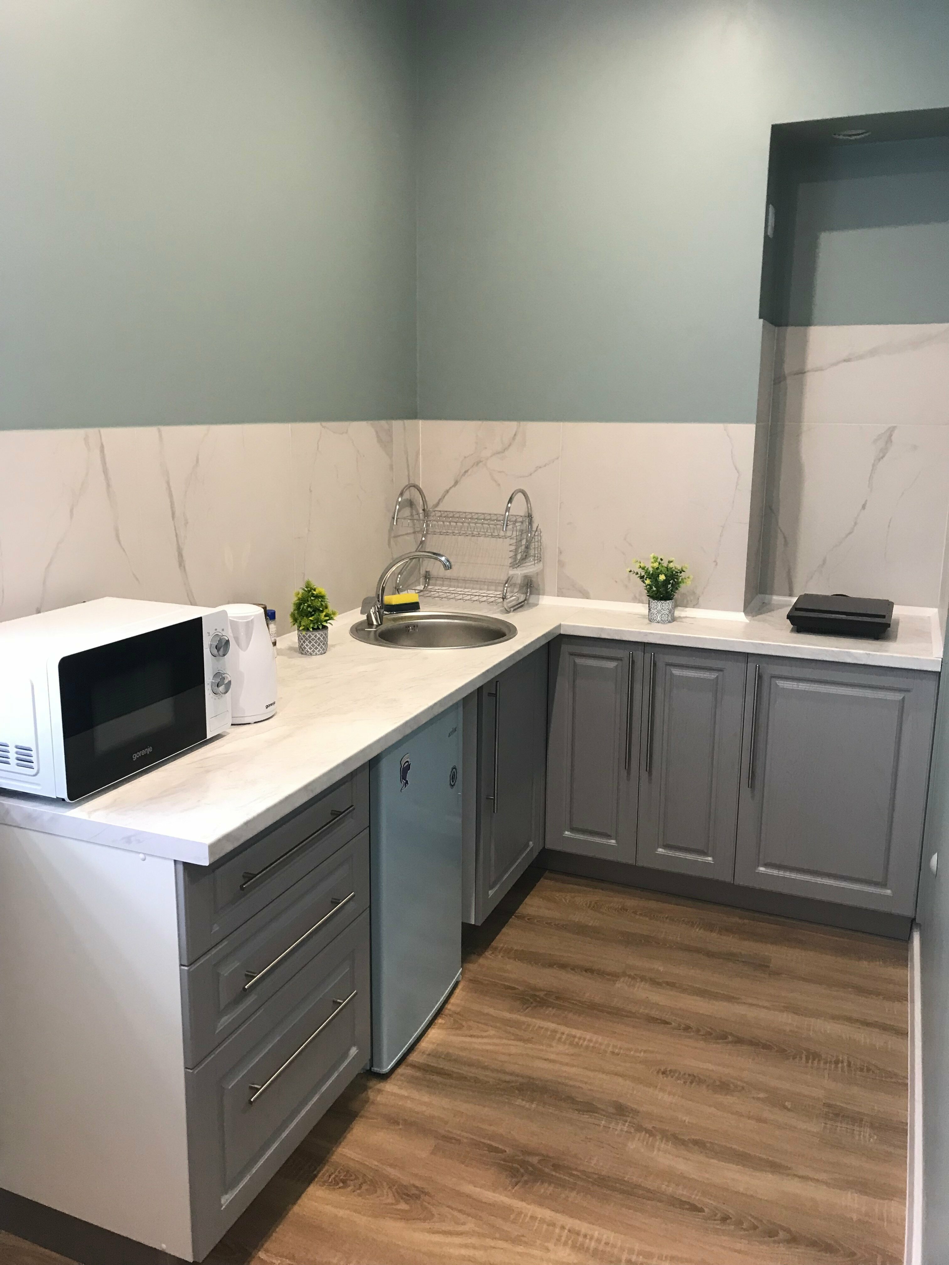 Номер-студия с кроватью размера "king-size" и диван-кроватью