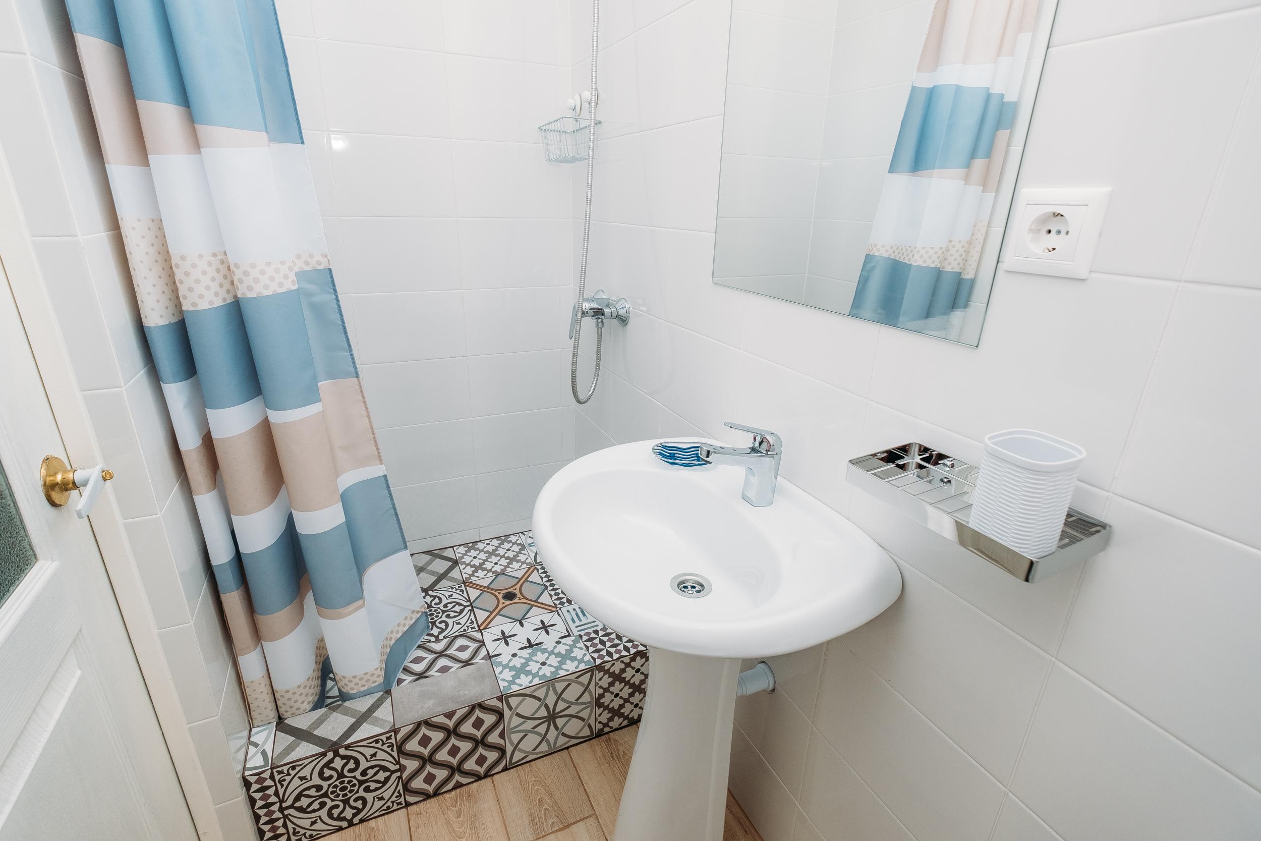 Двухместный номер эконом-класса с 1 кроватью или 2 отдельными кроватями