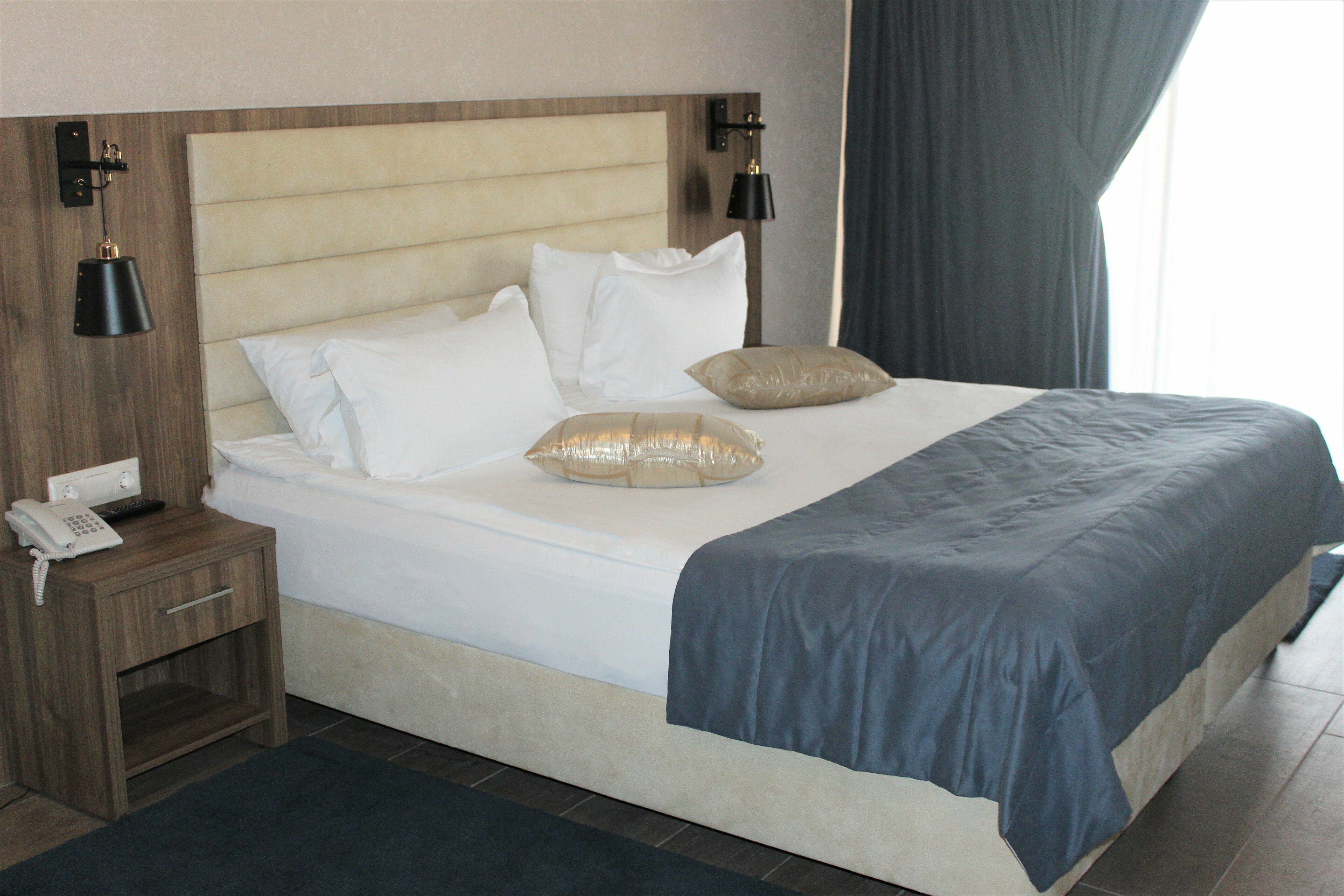 Люкс с кроватью размера «queen-size»