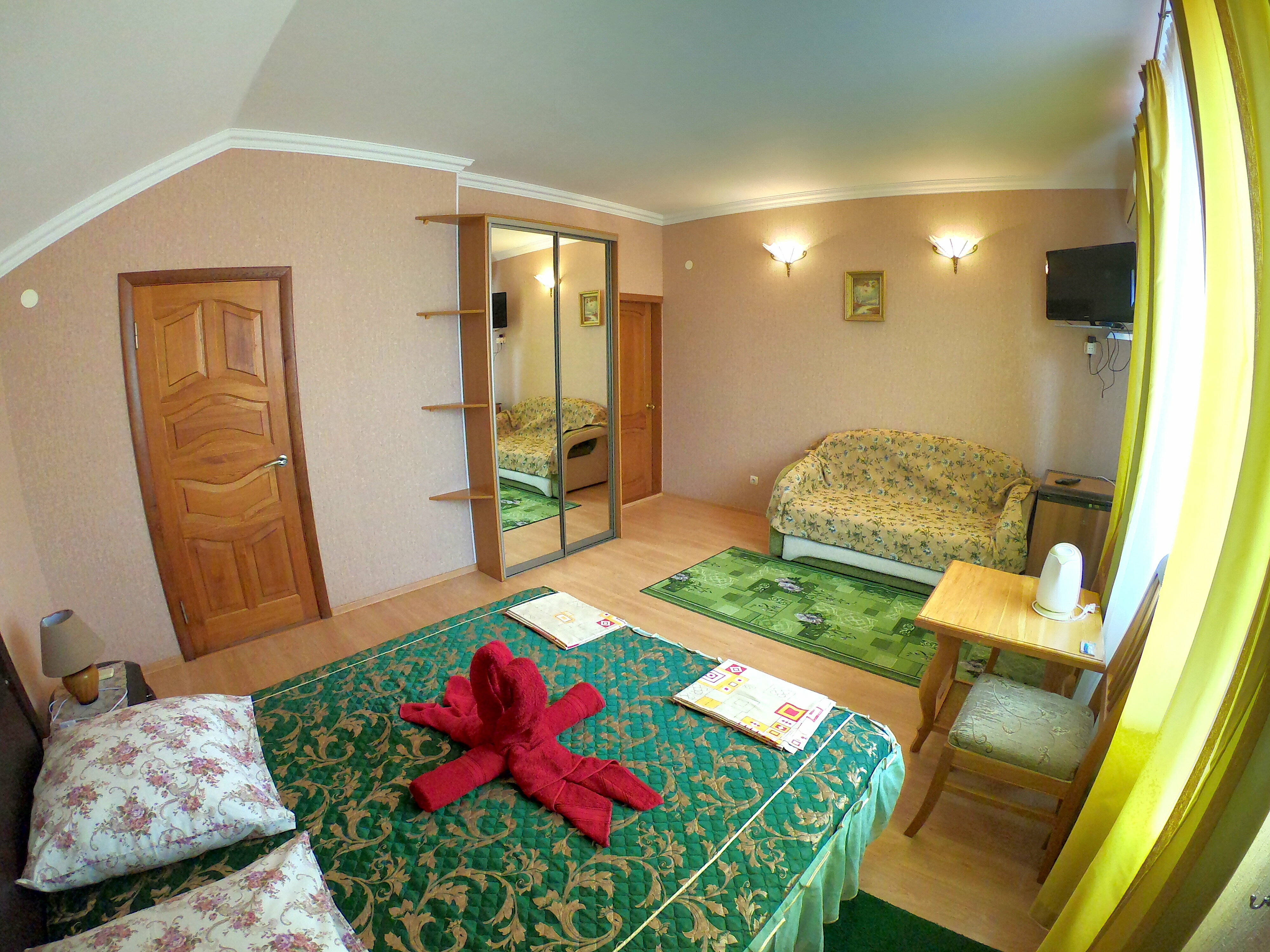 Стандартный четырехместный номер