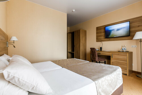Двухместный номер с 1 кроватью или 2 отдельными кроватями и балконом в Лето·отель