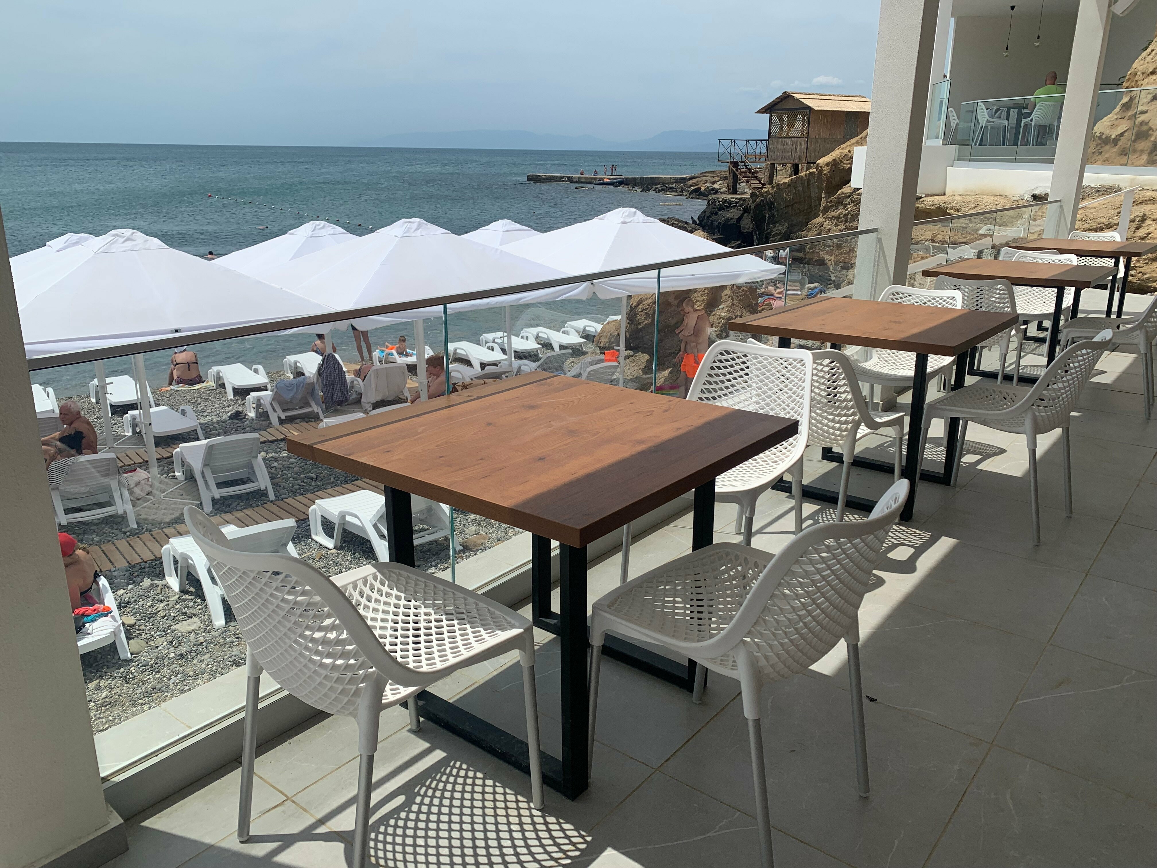 Трехместный номер с балконом