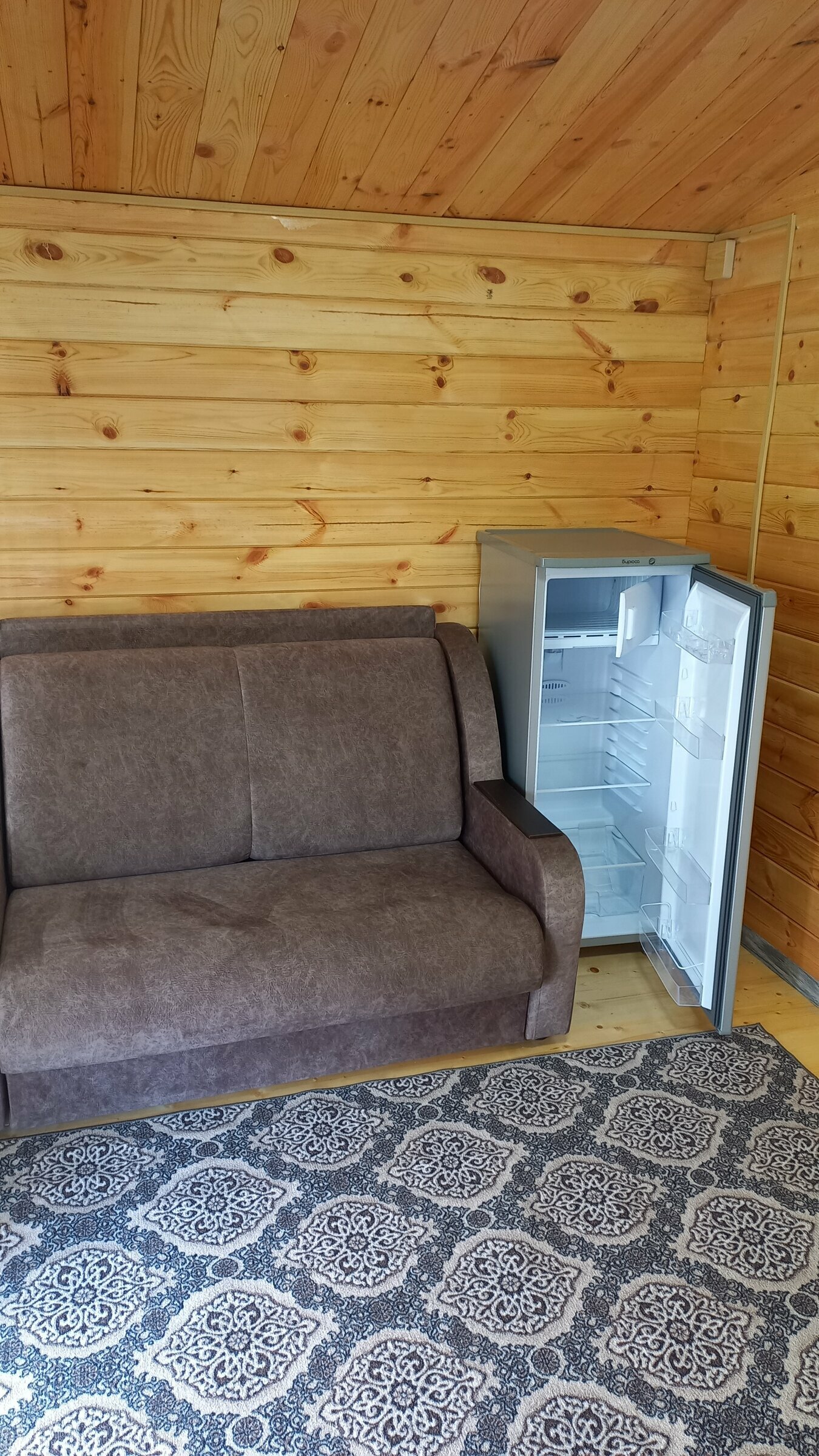 Трехместный номер «Комфорт» с душем