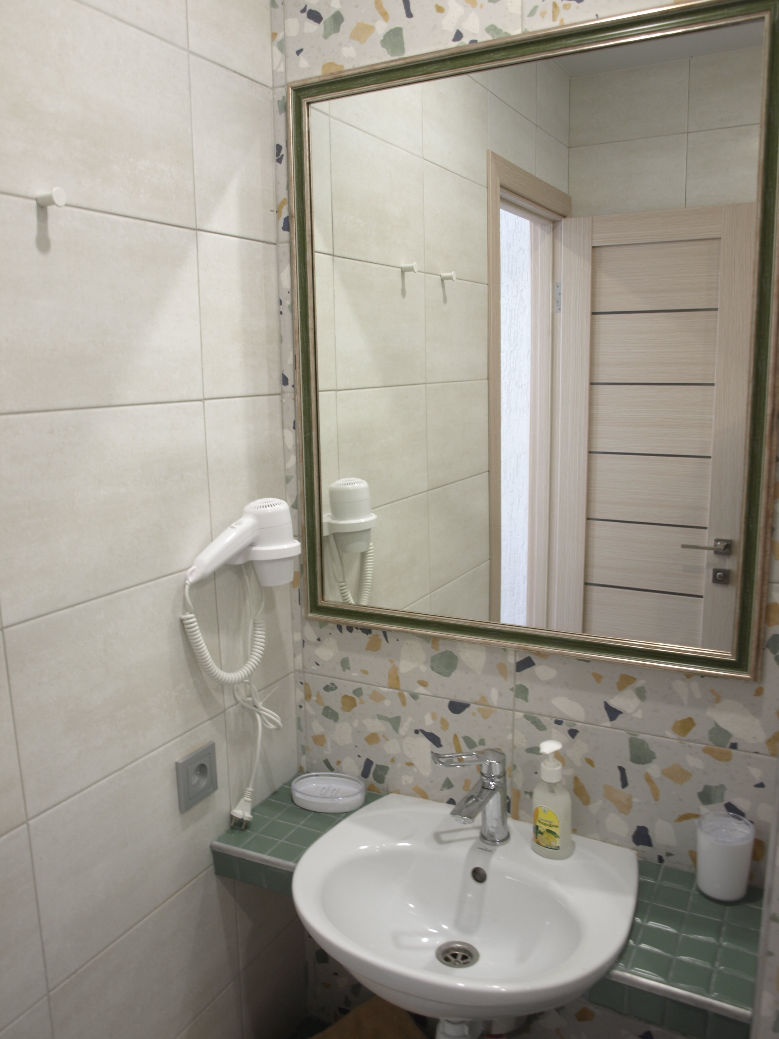 Улучшенный трехместный номер