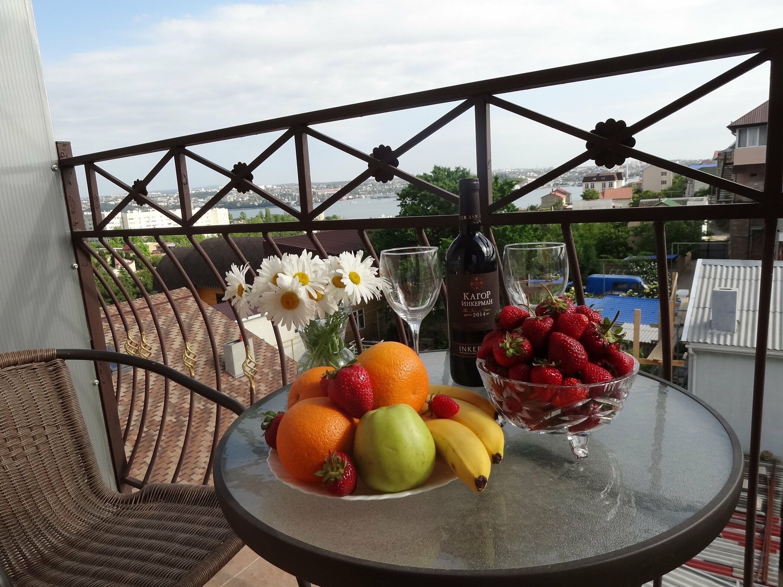 Двухкомнатный семейный делюкс с балконами и видом на море