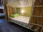 Место в 4-х местном женском номере со шторками в Cuba Hostel