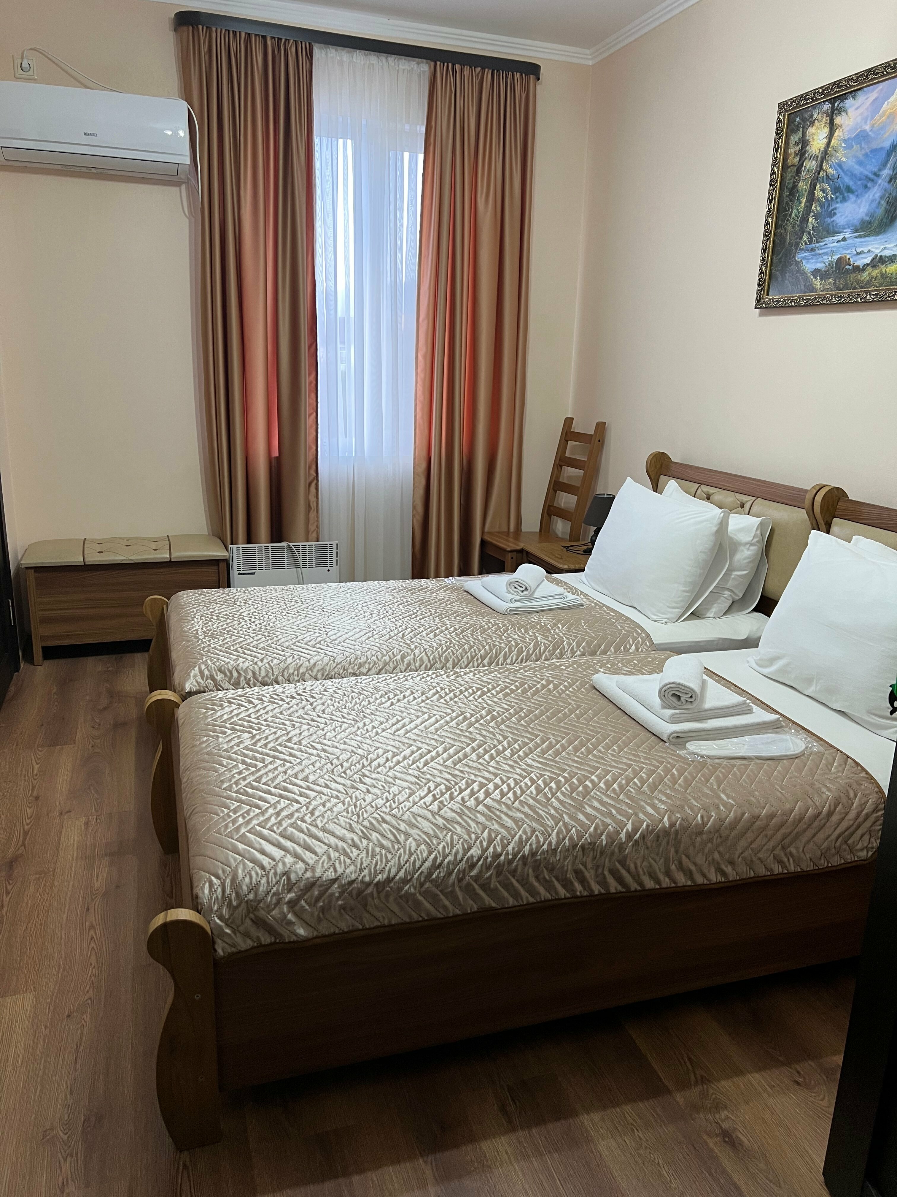 Двухкомнатный четырехместный номер Делюкс №7