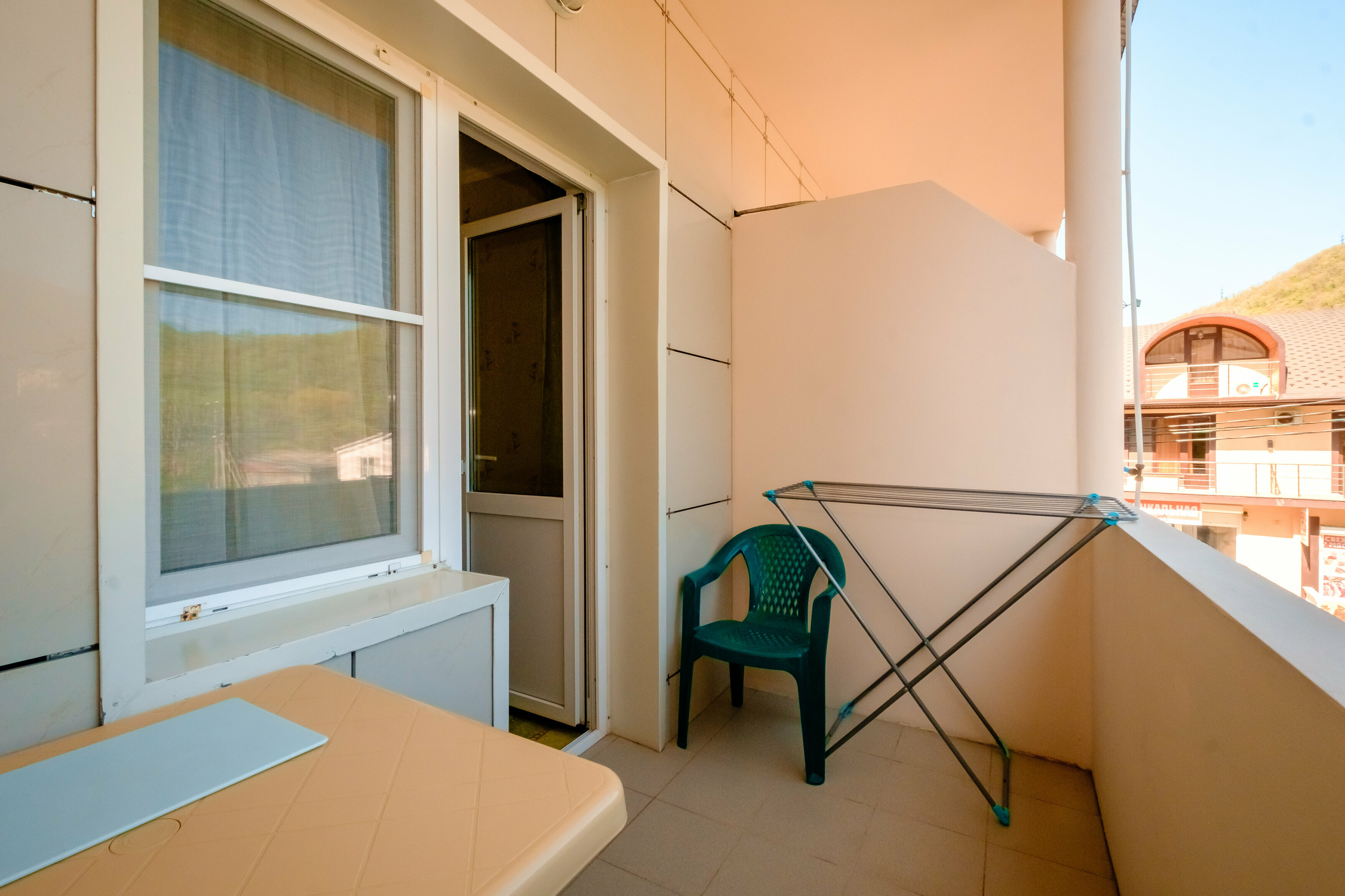 Трехместный номер с балконом