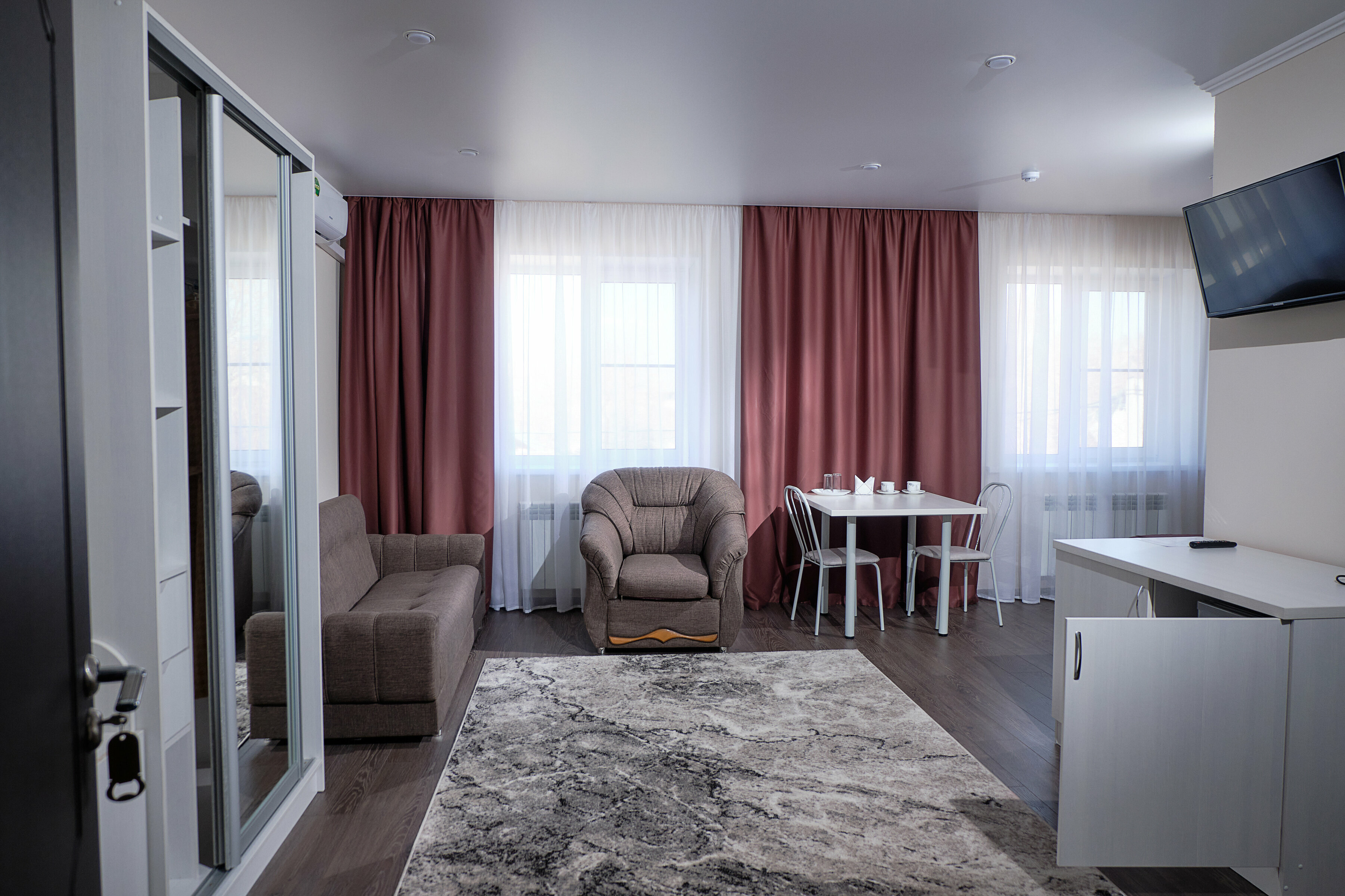 Номер Делюкс