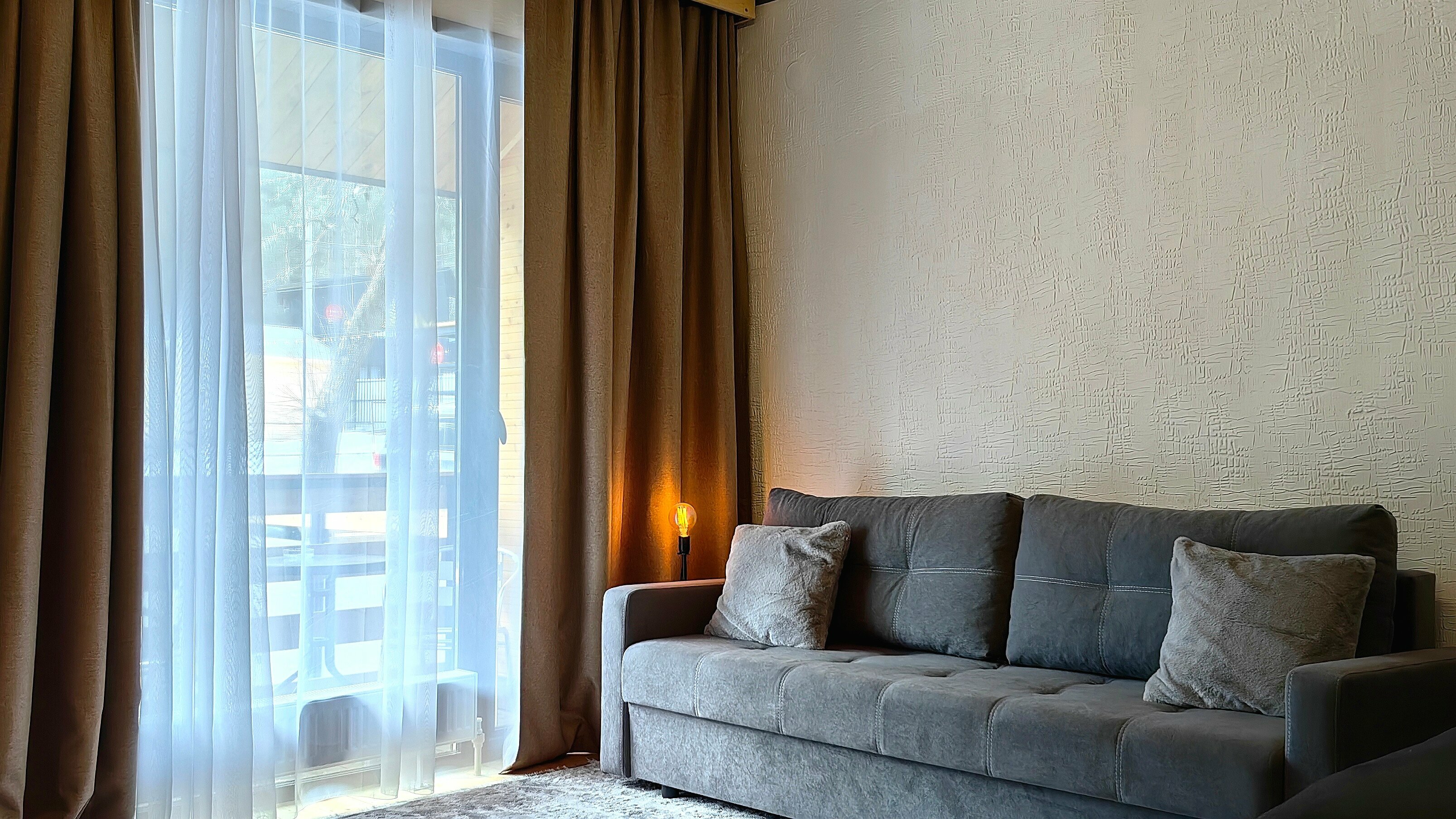 Домик с беседкой и мангалом