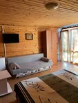 Улучшенный четырехместный номер в Хороший гость