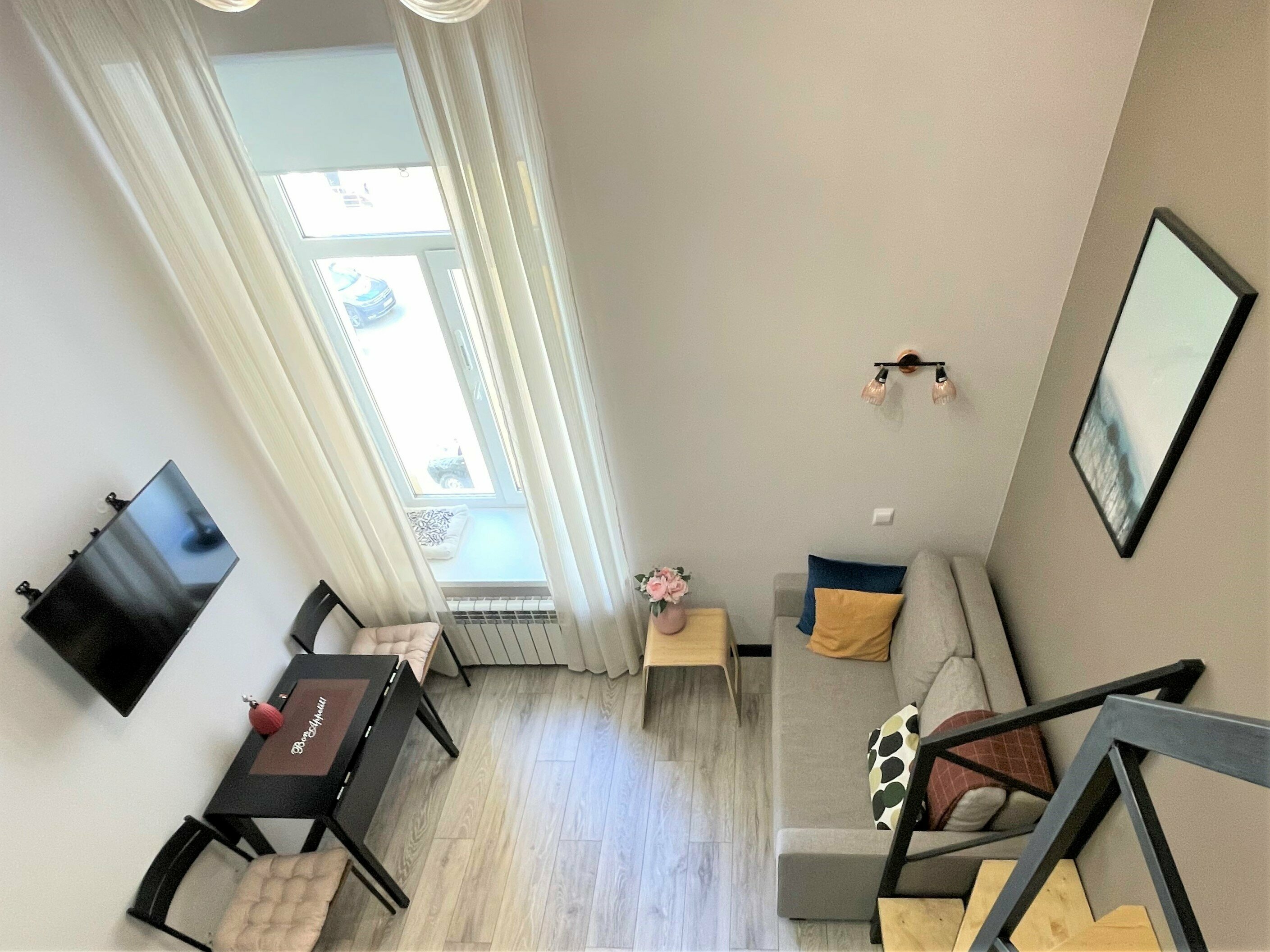 Двухуровневый номер-студия