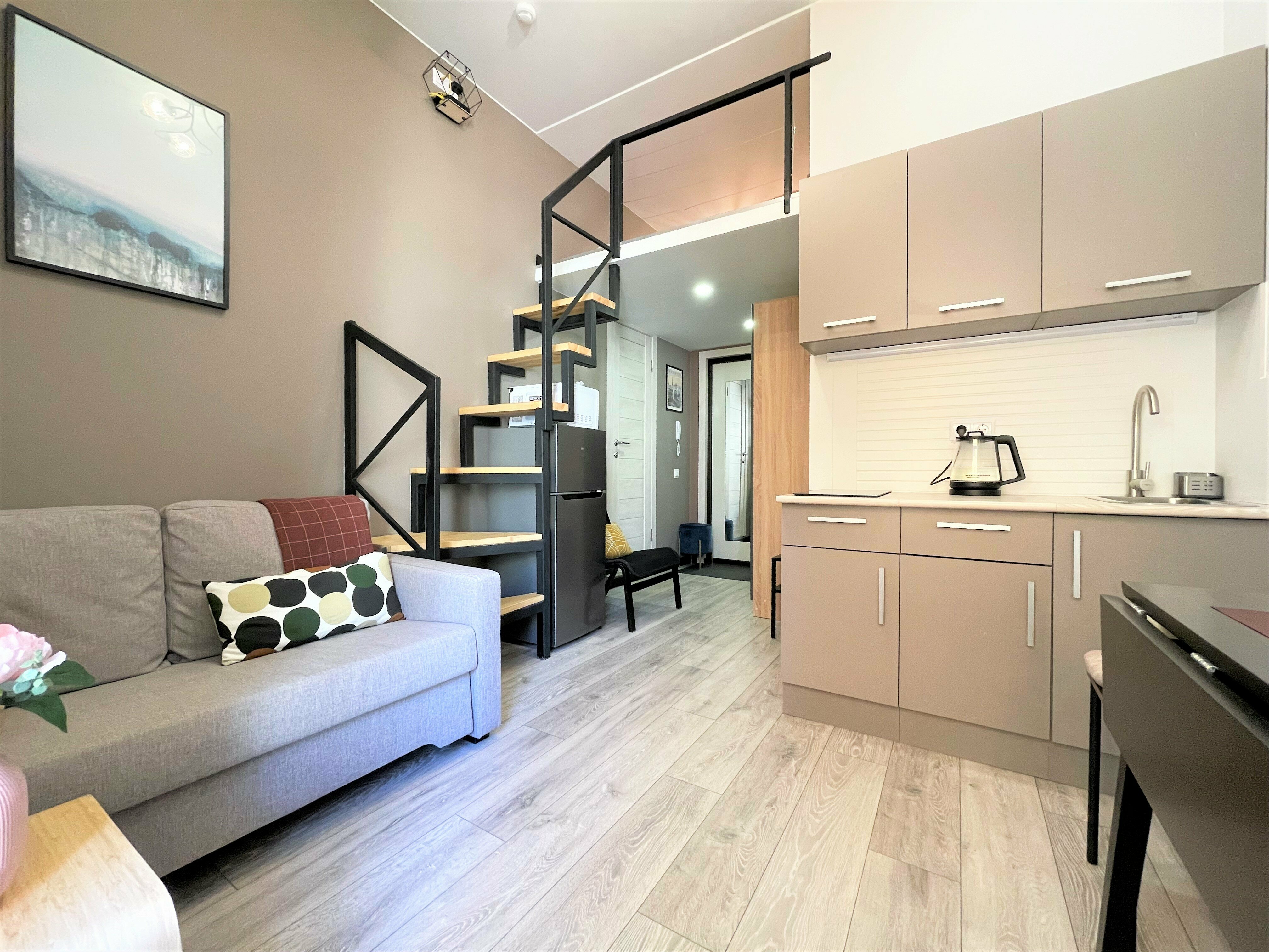 Двухуровневый номер-студия