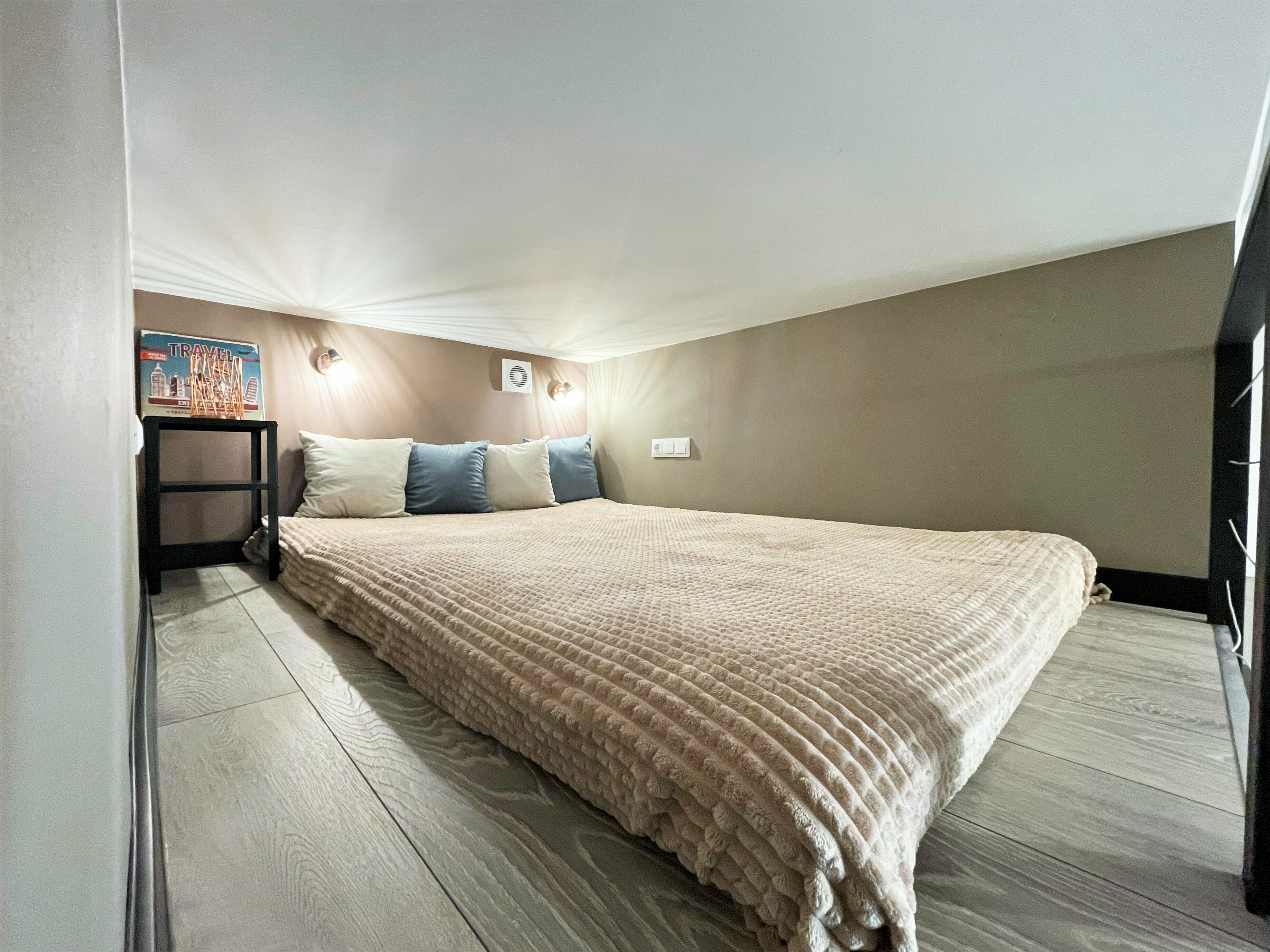 Двухуровневый номер-студия