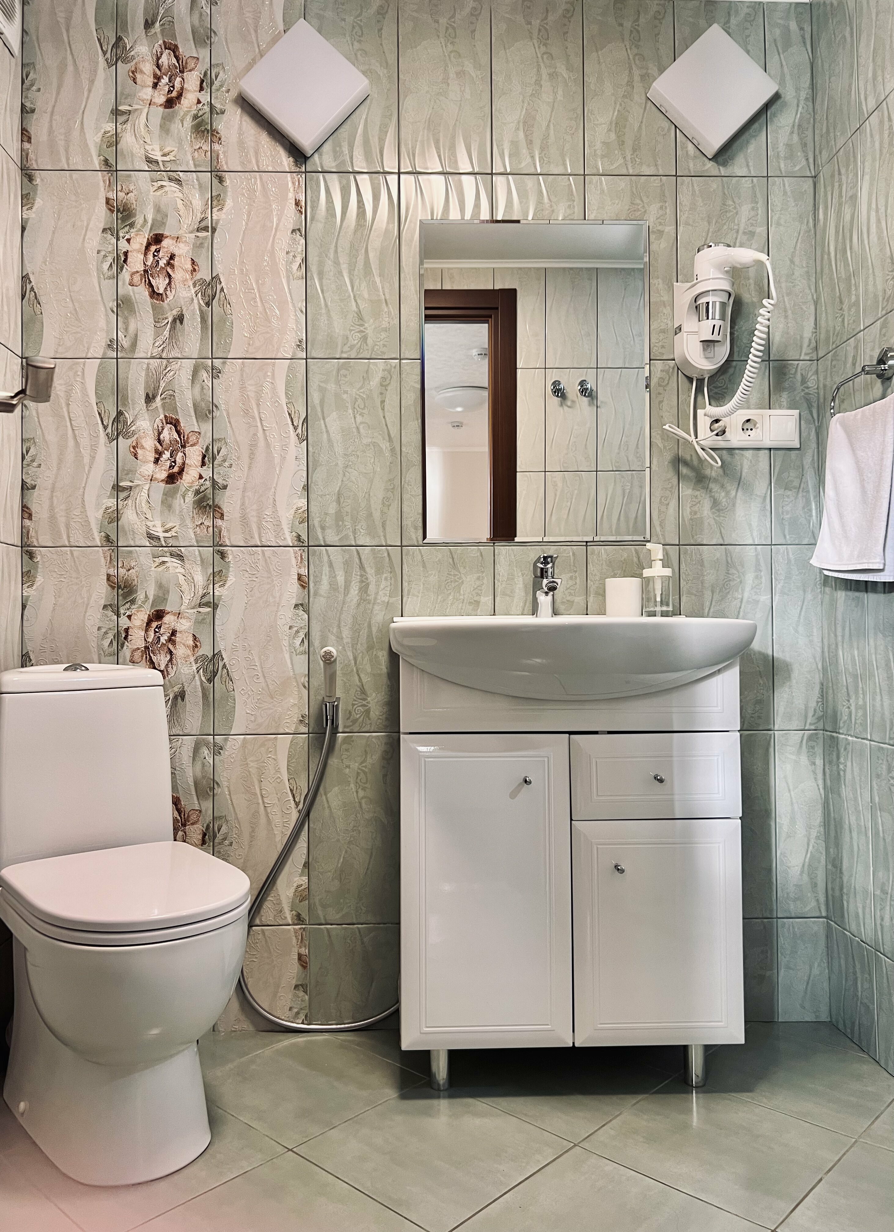 Дом с видом на озеро