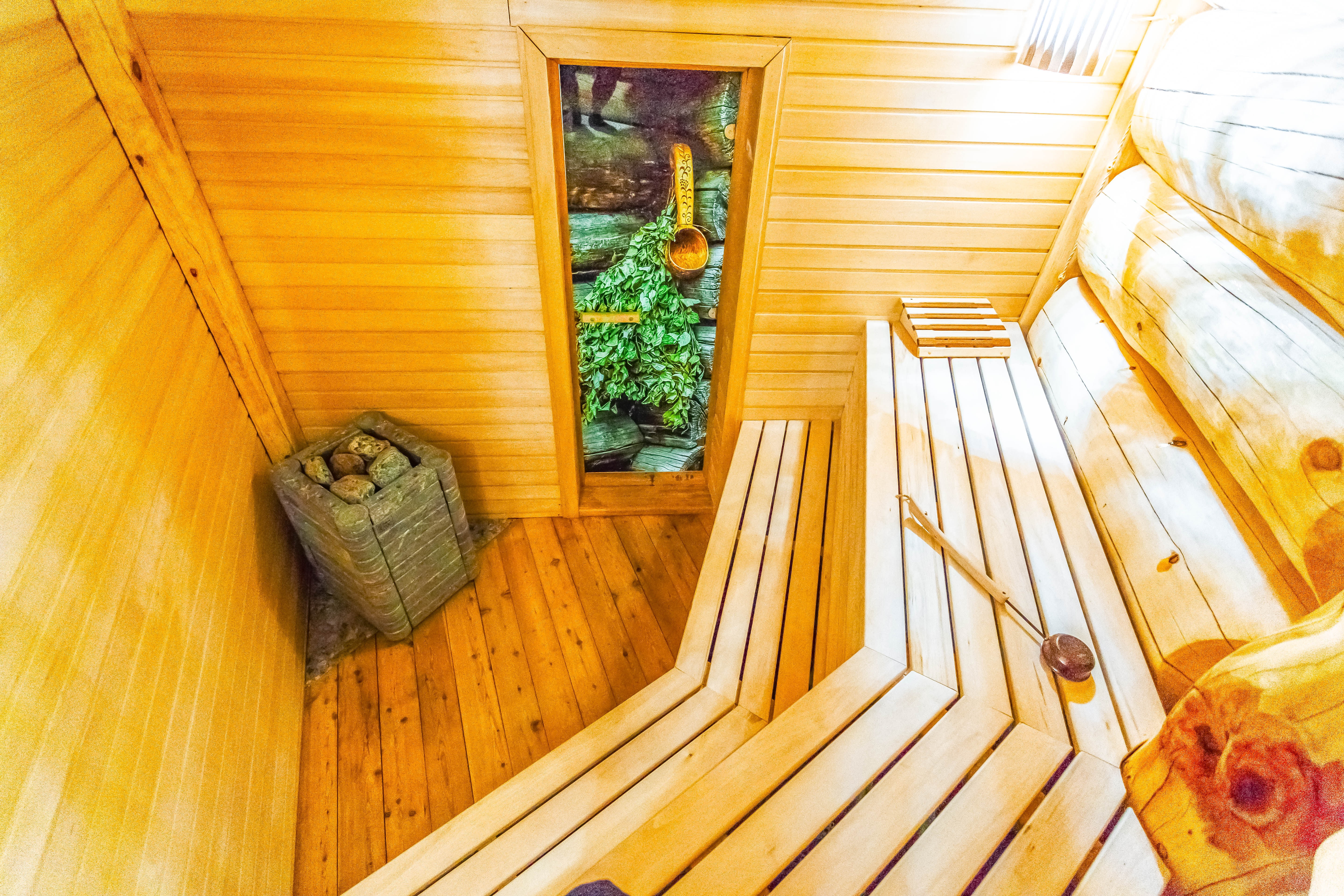 Дом с собственным бассейном