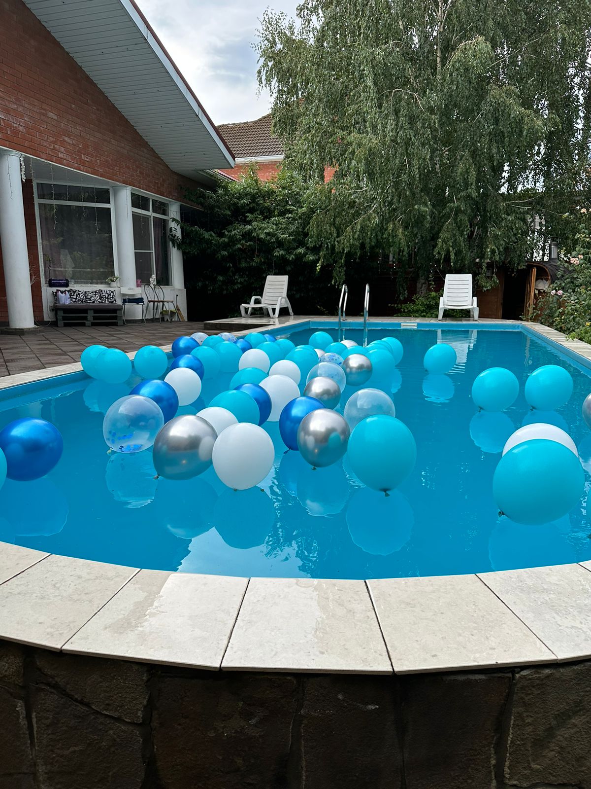 Дом с собственным бассейном