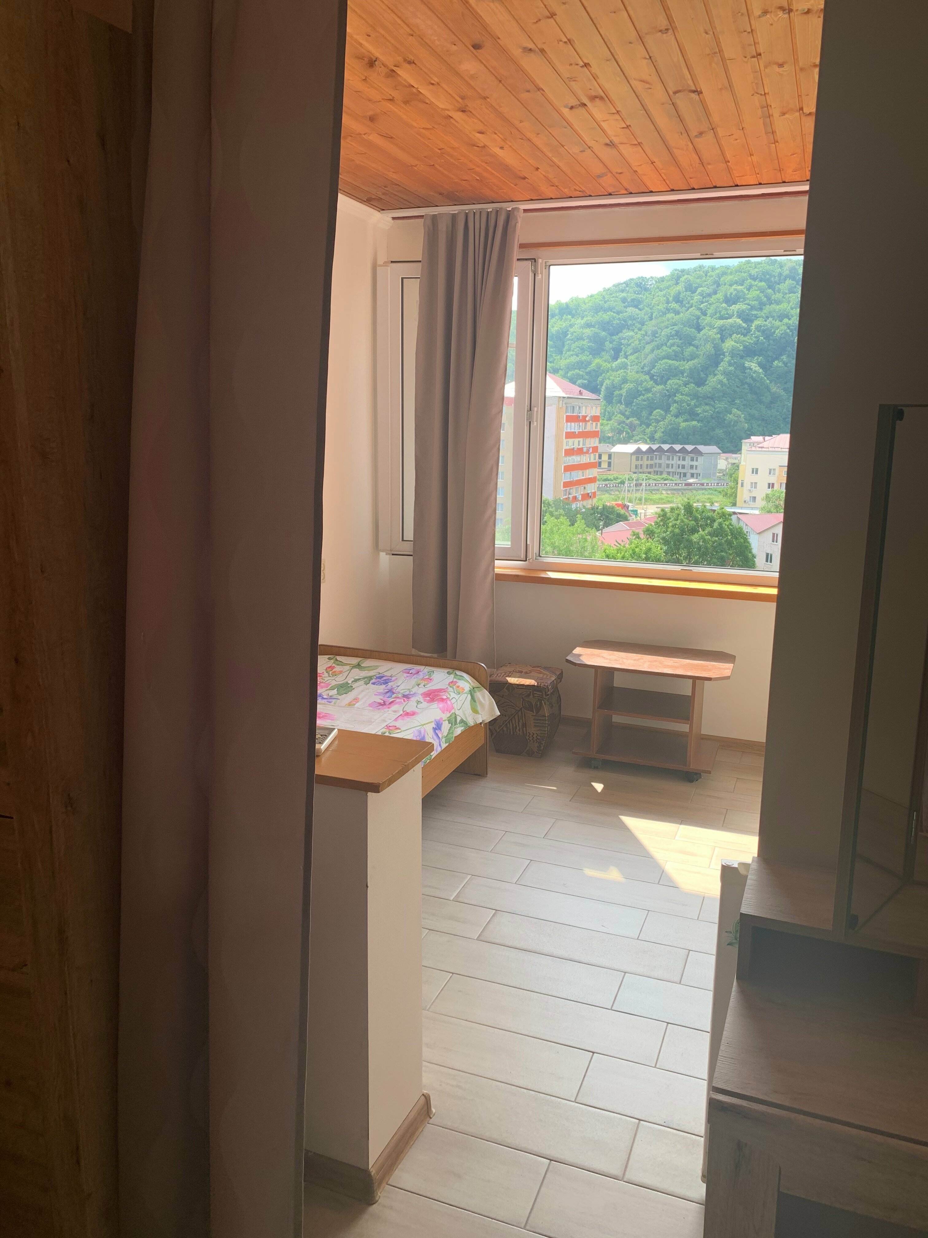 Четырехместный номер с видом на горы