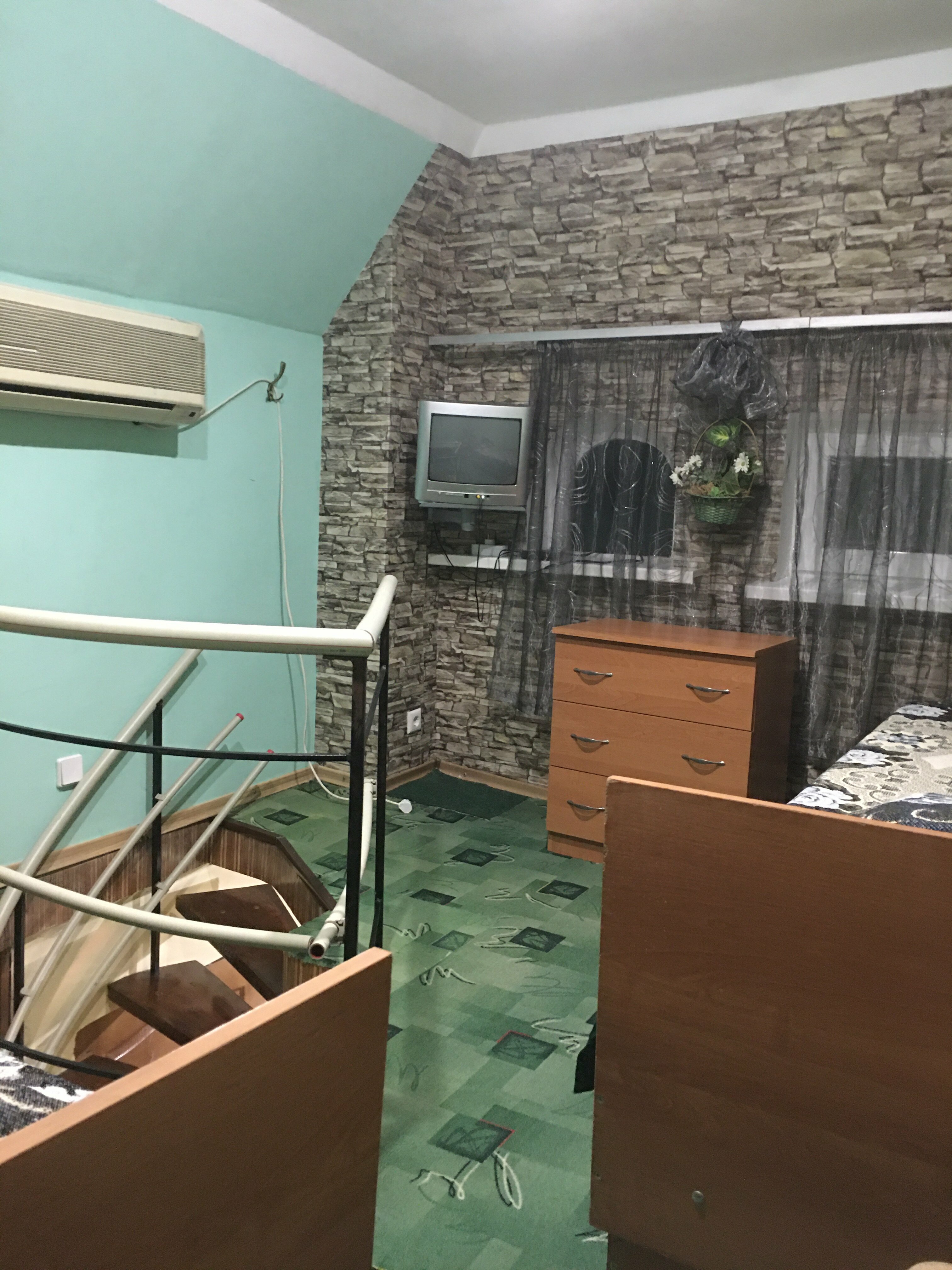 Двухуровневый четырехместный номер