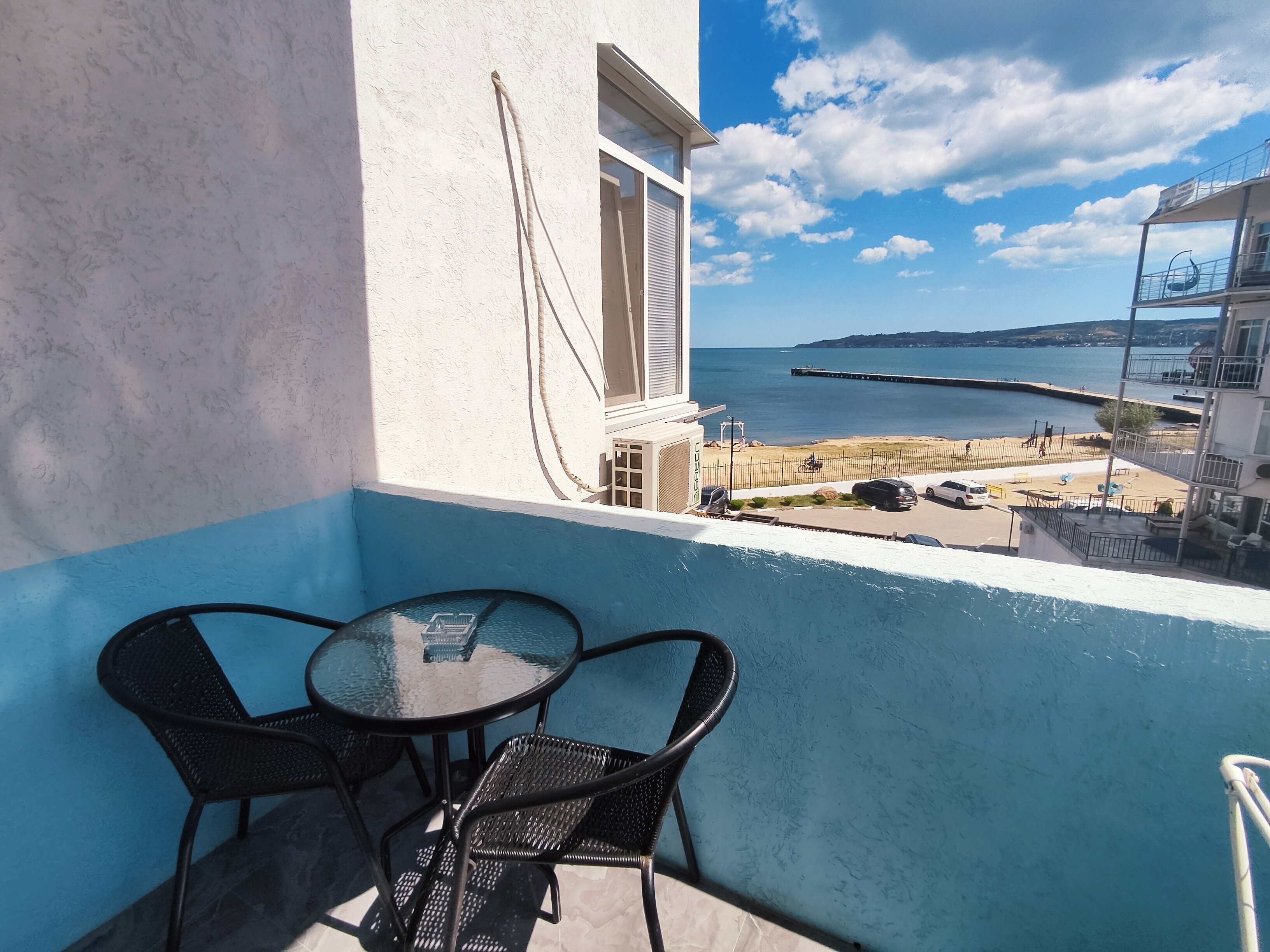 Апартаменты с балконом