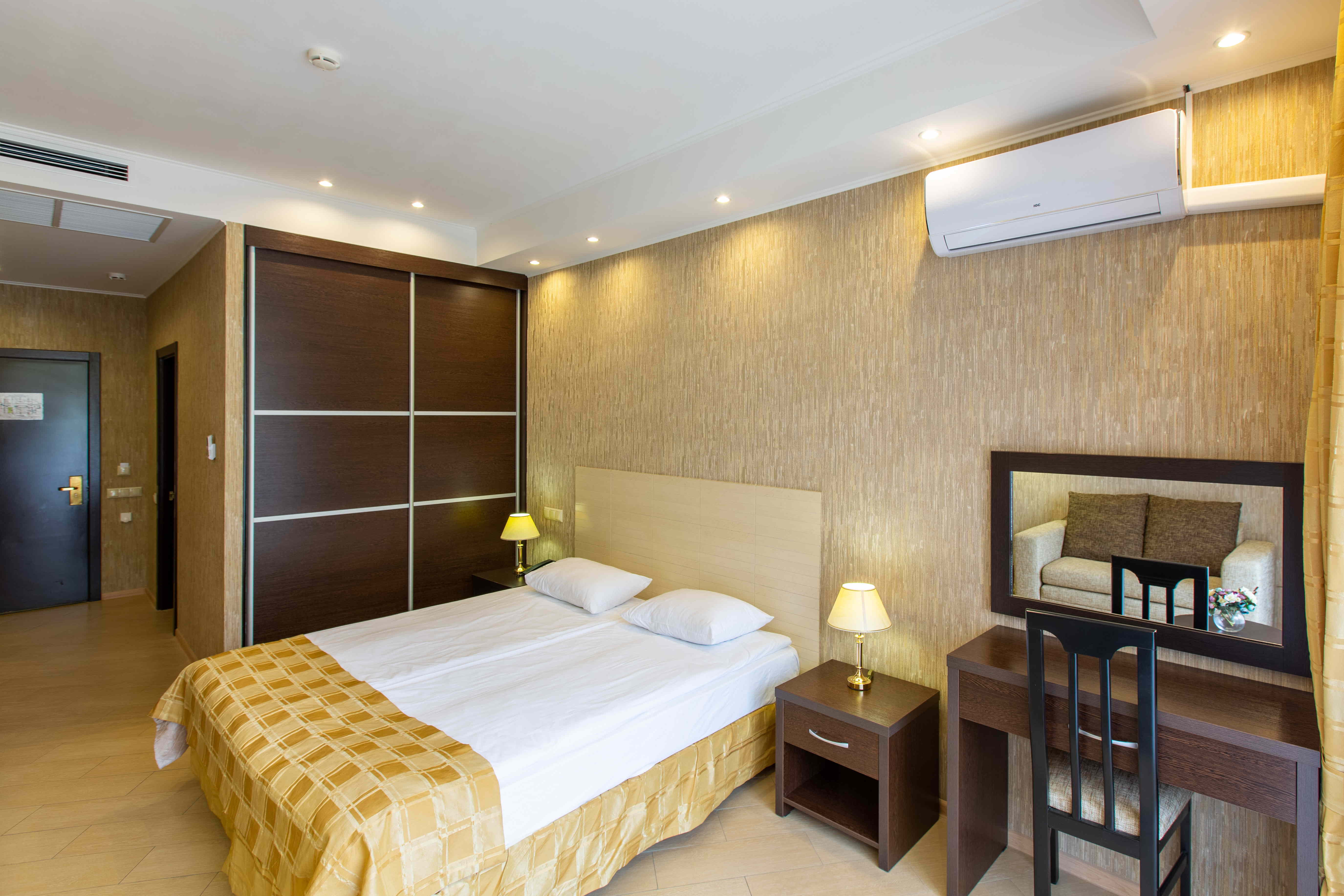 Улучшенный двухместный номер с 1 кроватью