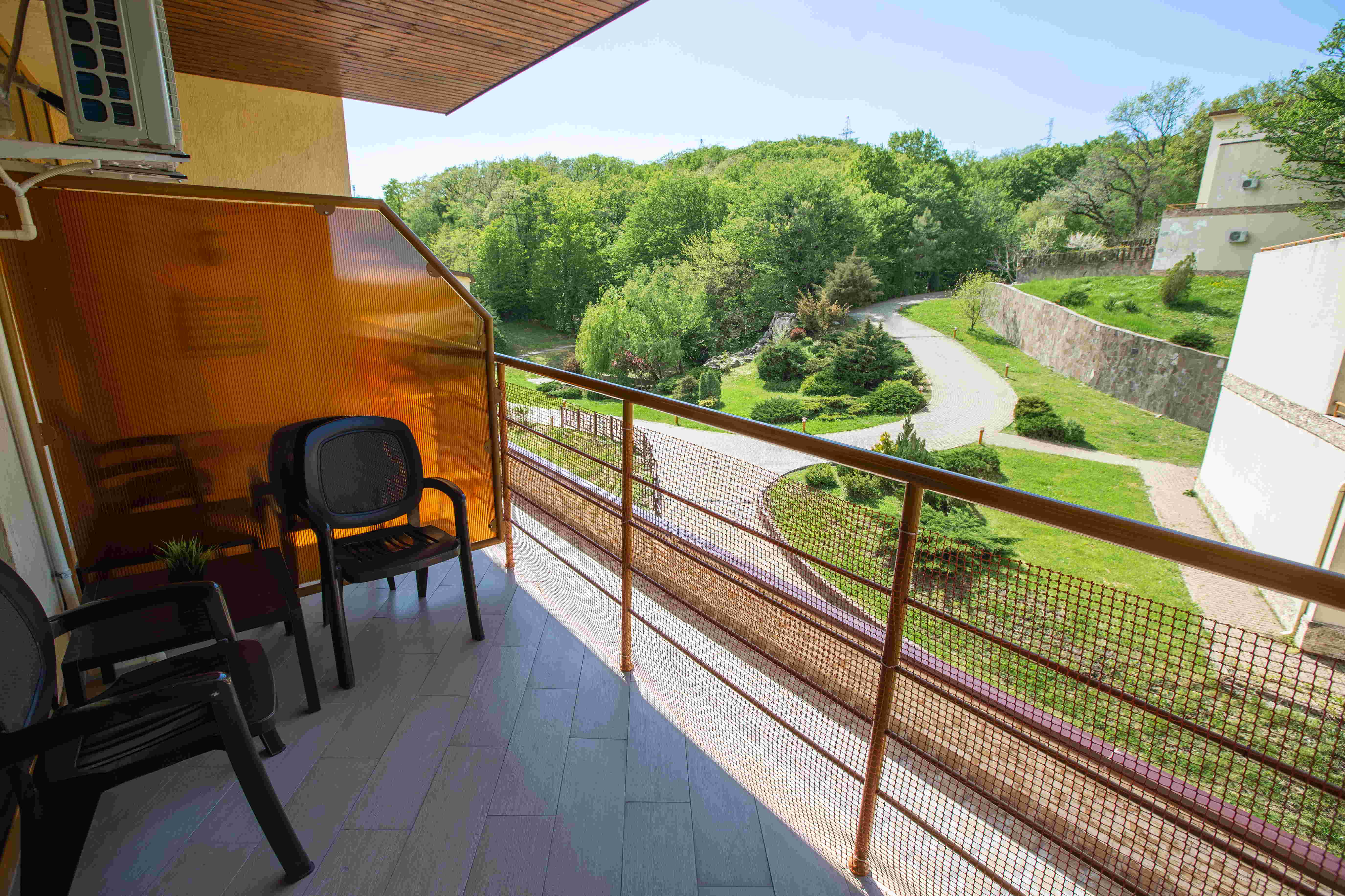 Семейный номер с видом на горы