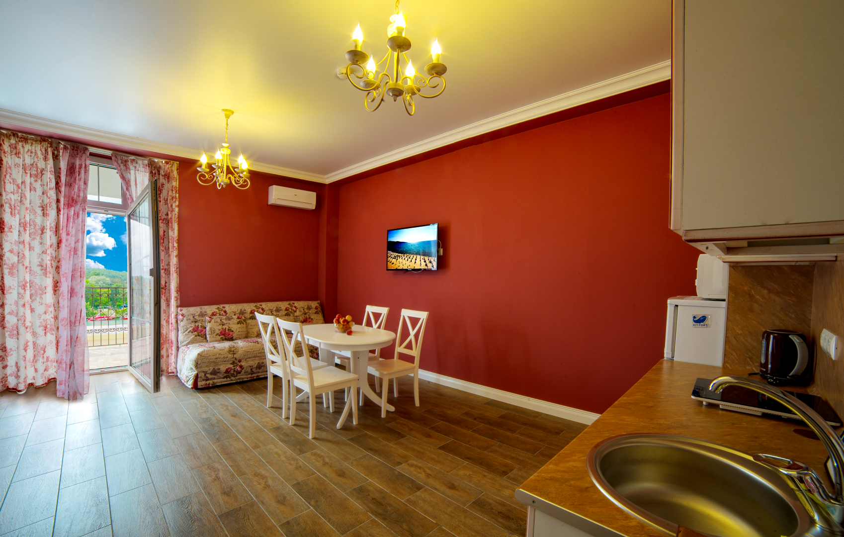 Номер-студия с балконом