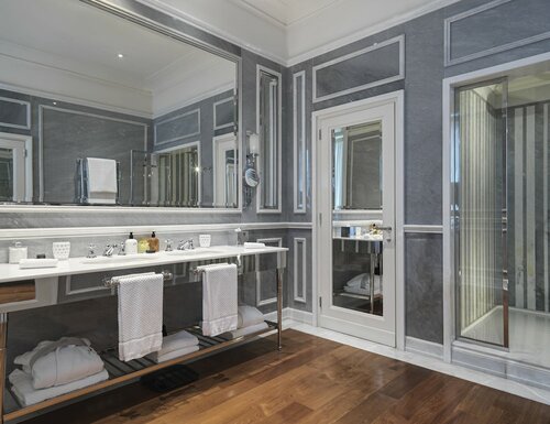 Номер (Master) в J. K Place Hotel Roma