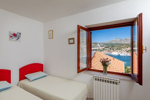 Studio Sea view 2 в Villa Valjalo