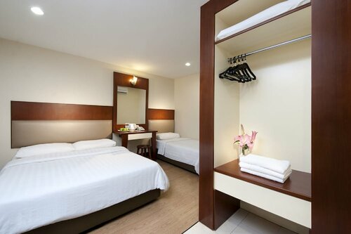 Семейный трехместный номер в Fenix Inn