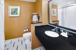 Номер, 1 двуспальная кровать «Кинг-сайз», для некурящих (Hearing Accessible) в Fairfield Inn & Suites Athens