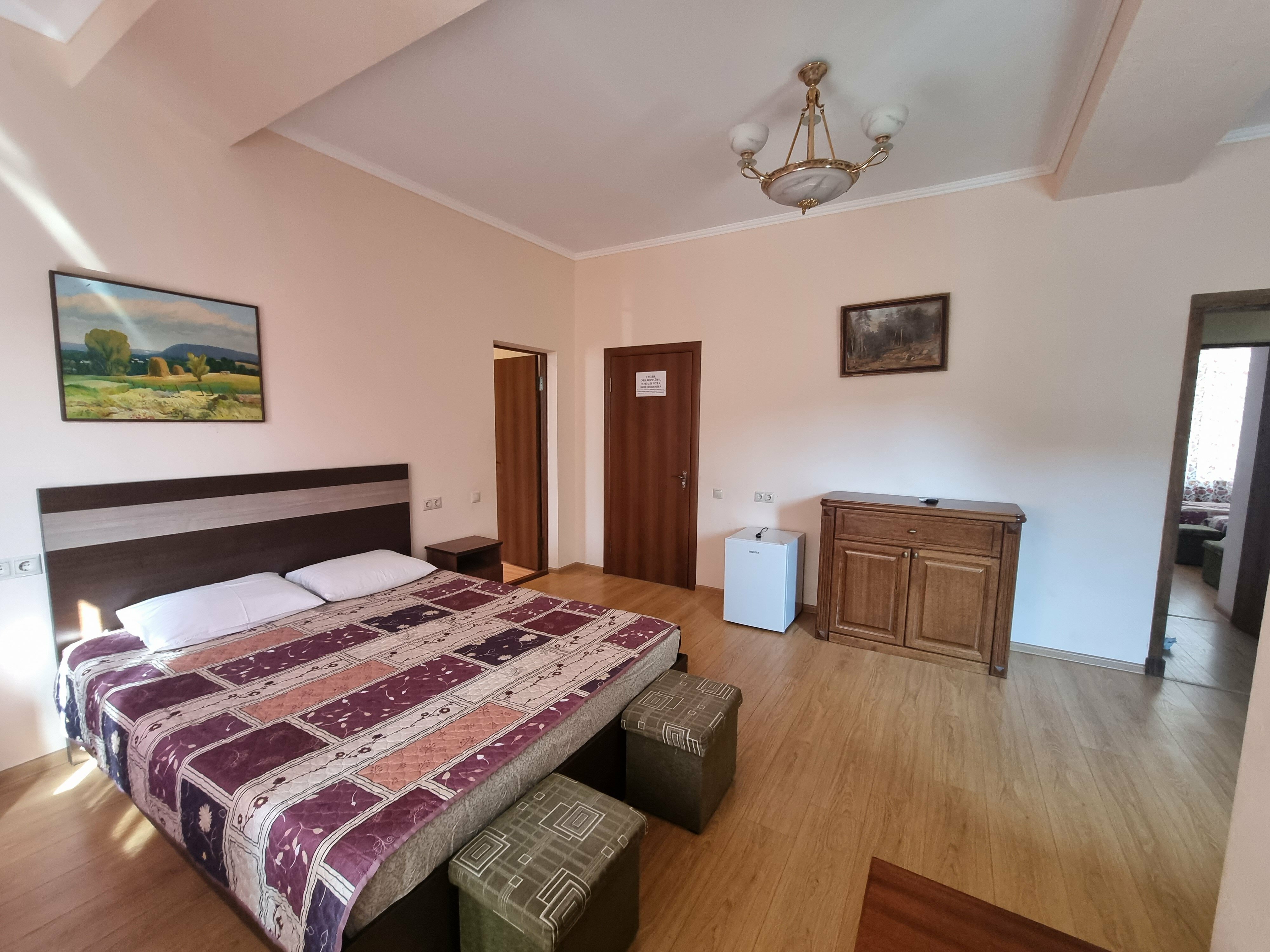 Семейный номер с балконом