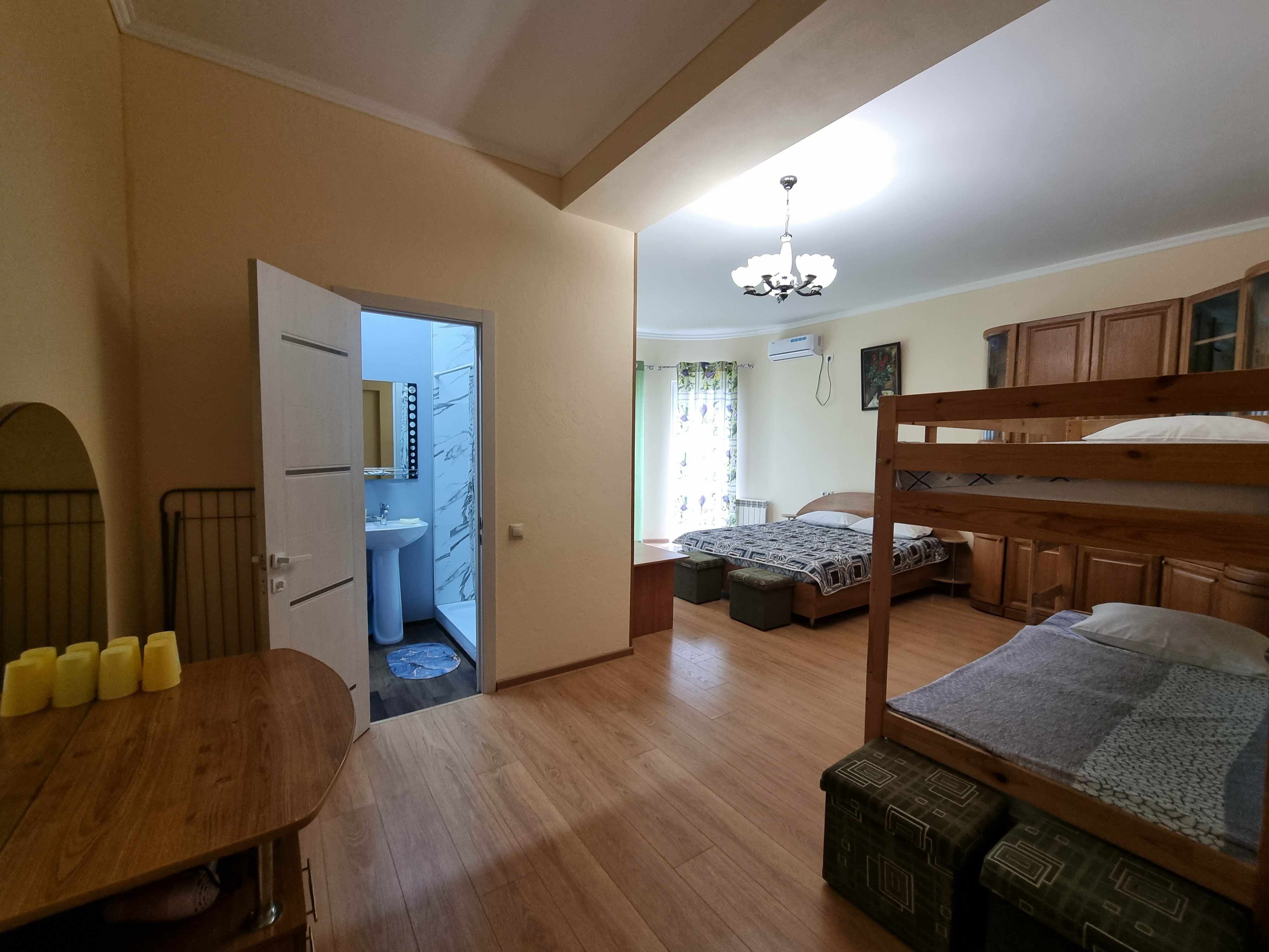 Стандартный четырехместный номер