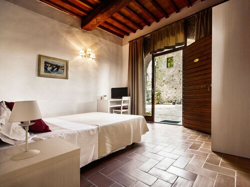 Студия в Hu Norcenni Girasole Village