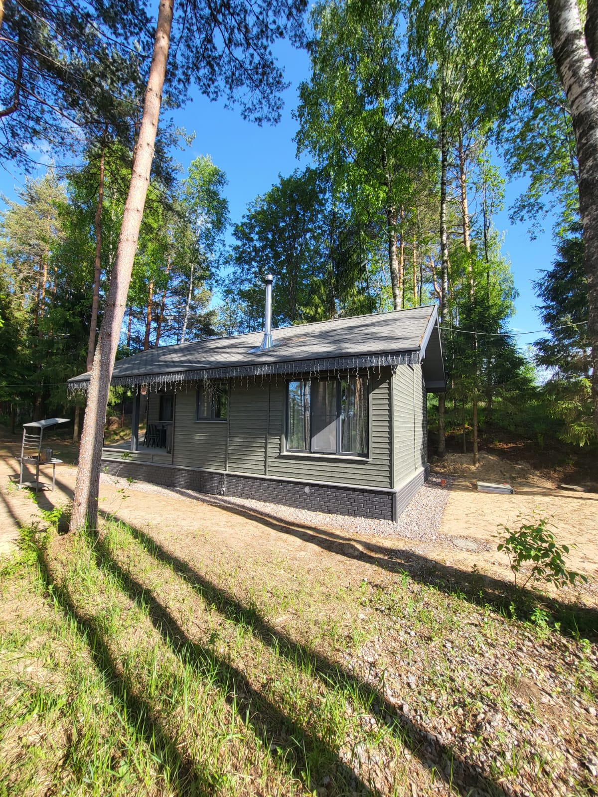 Коттедж с видом на лес