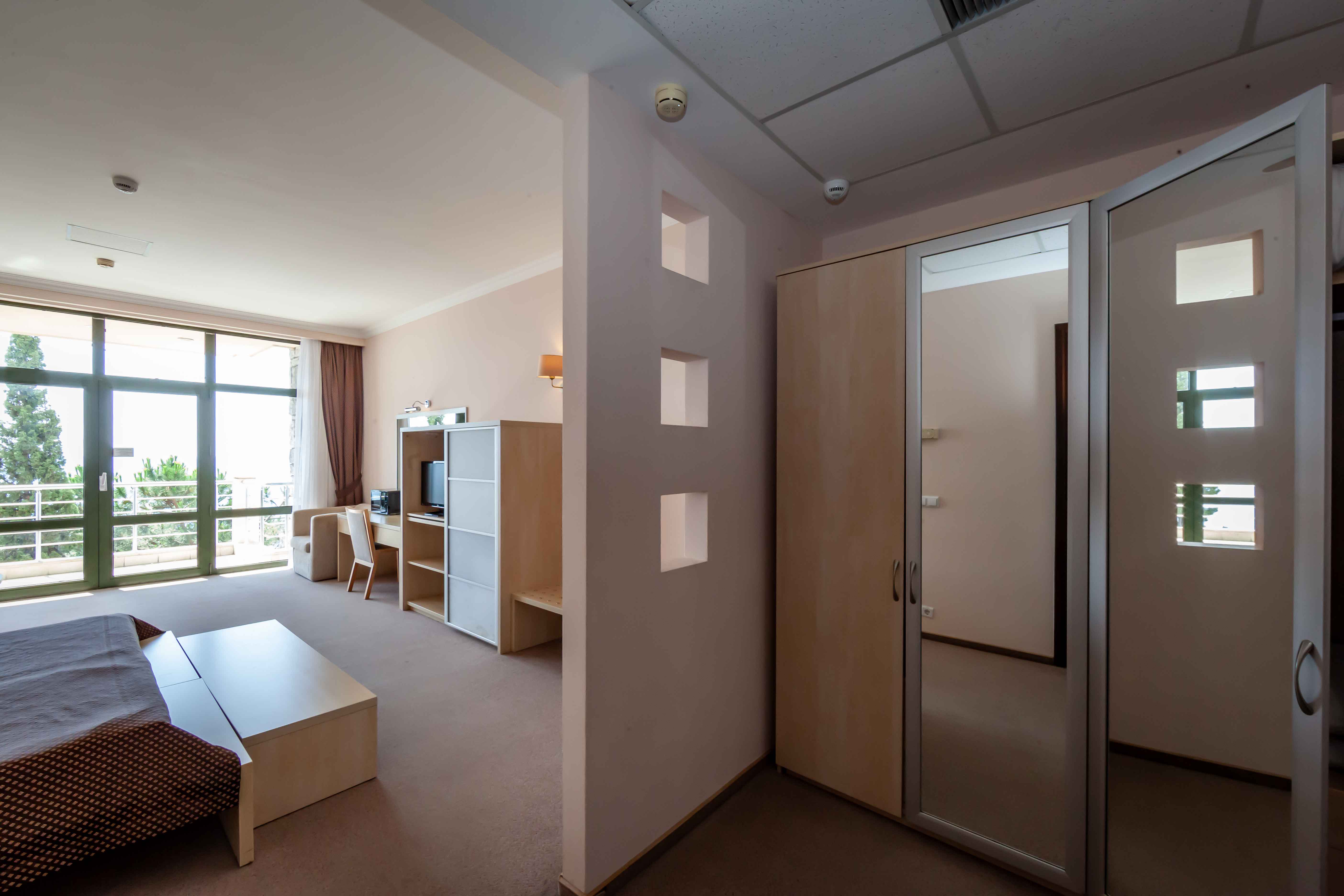 Трехместный номер Делюкс с видом на море