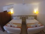Семейный номер в Hotel Pelicano Inn