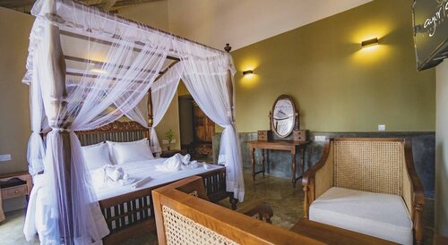 Номер «Делюкс», вид на канал в Ayur Ayur Ayurveda Retreat