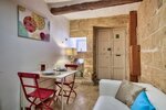 Студия в Vallettastay Augustinian