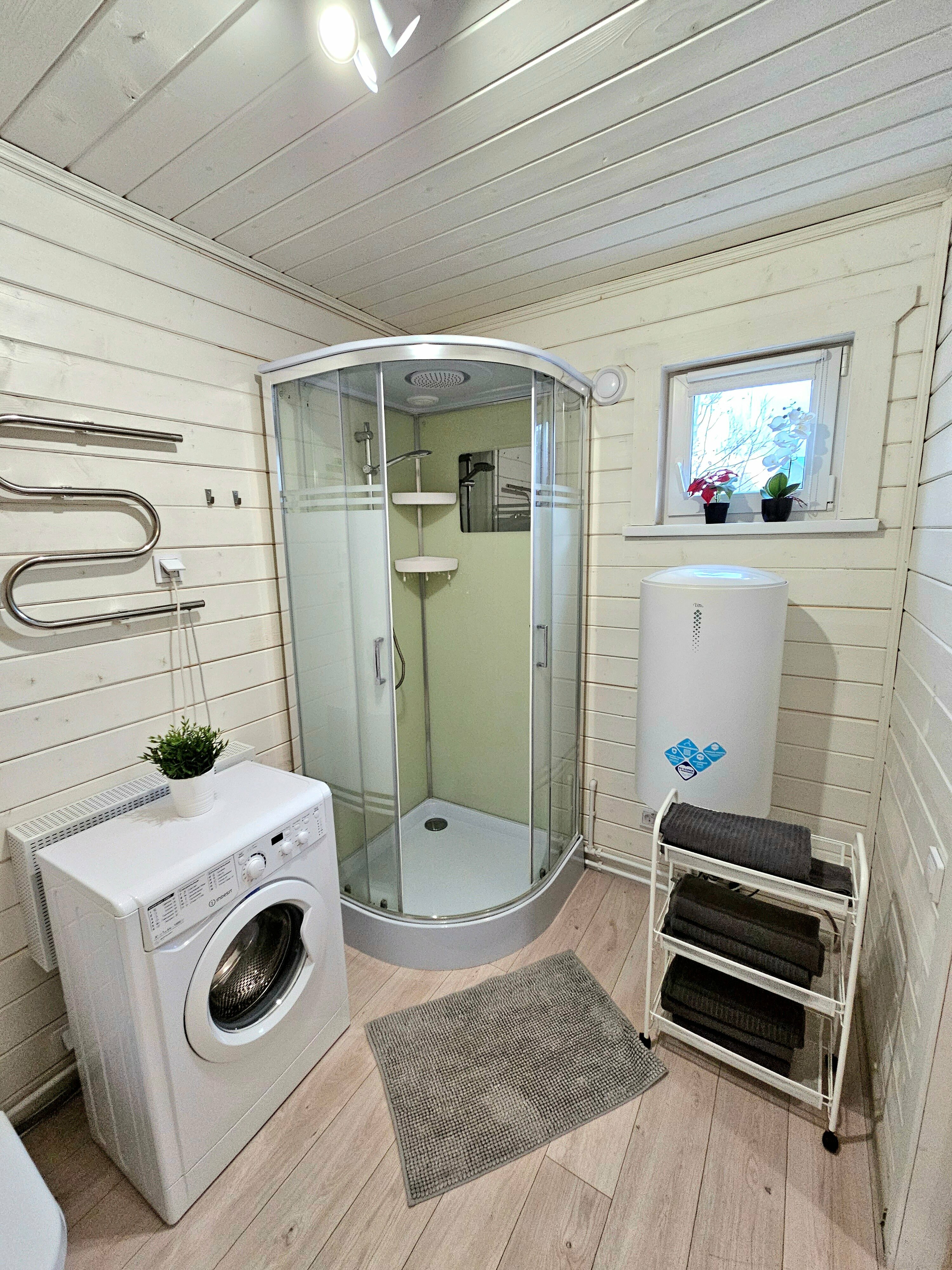 Коттедж с балконом