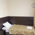 3-местный номер стандарт с 3 односпальными кроватями в Smart Hotel
